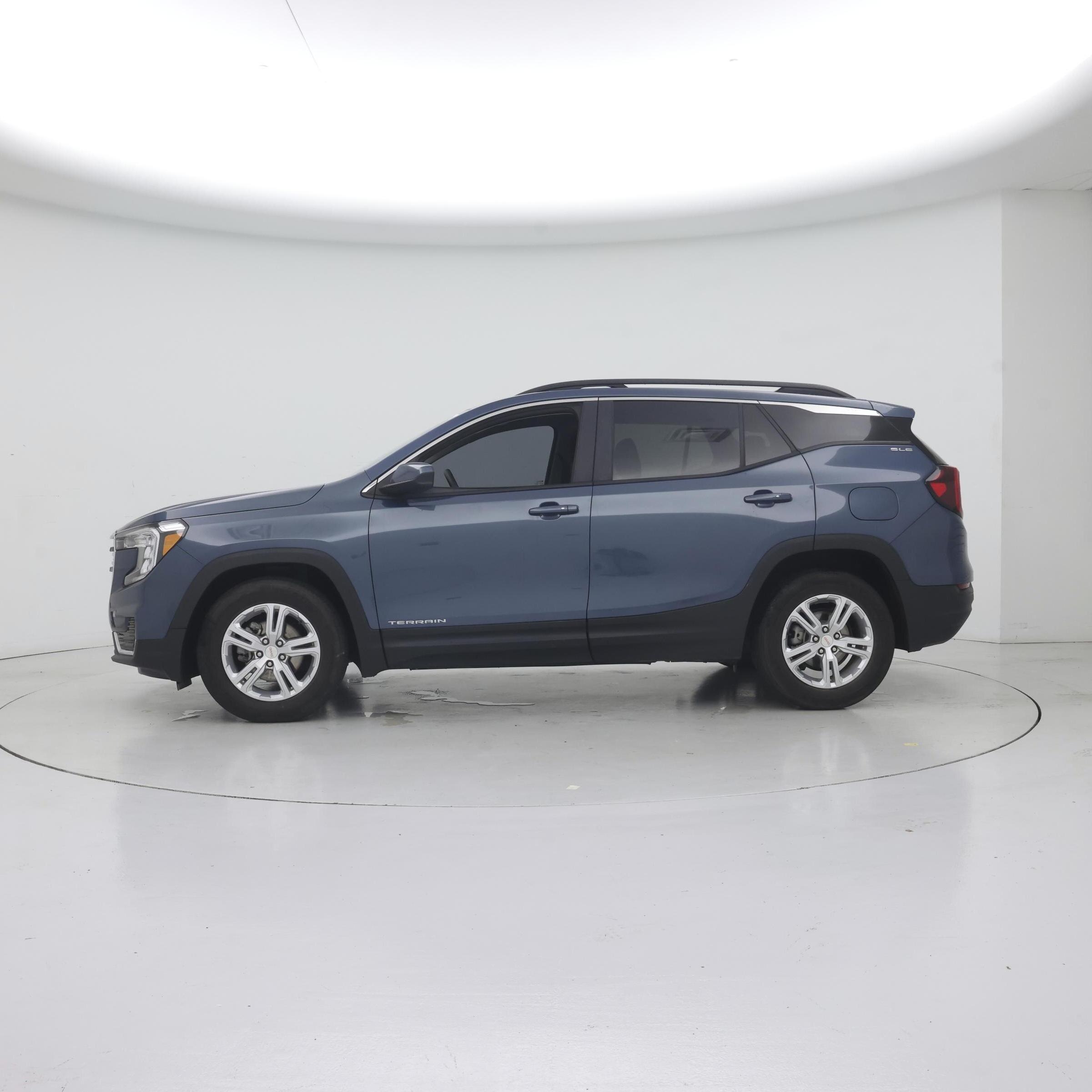 Thumbnail: 2024 GMC Terrain - 3