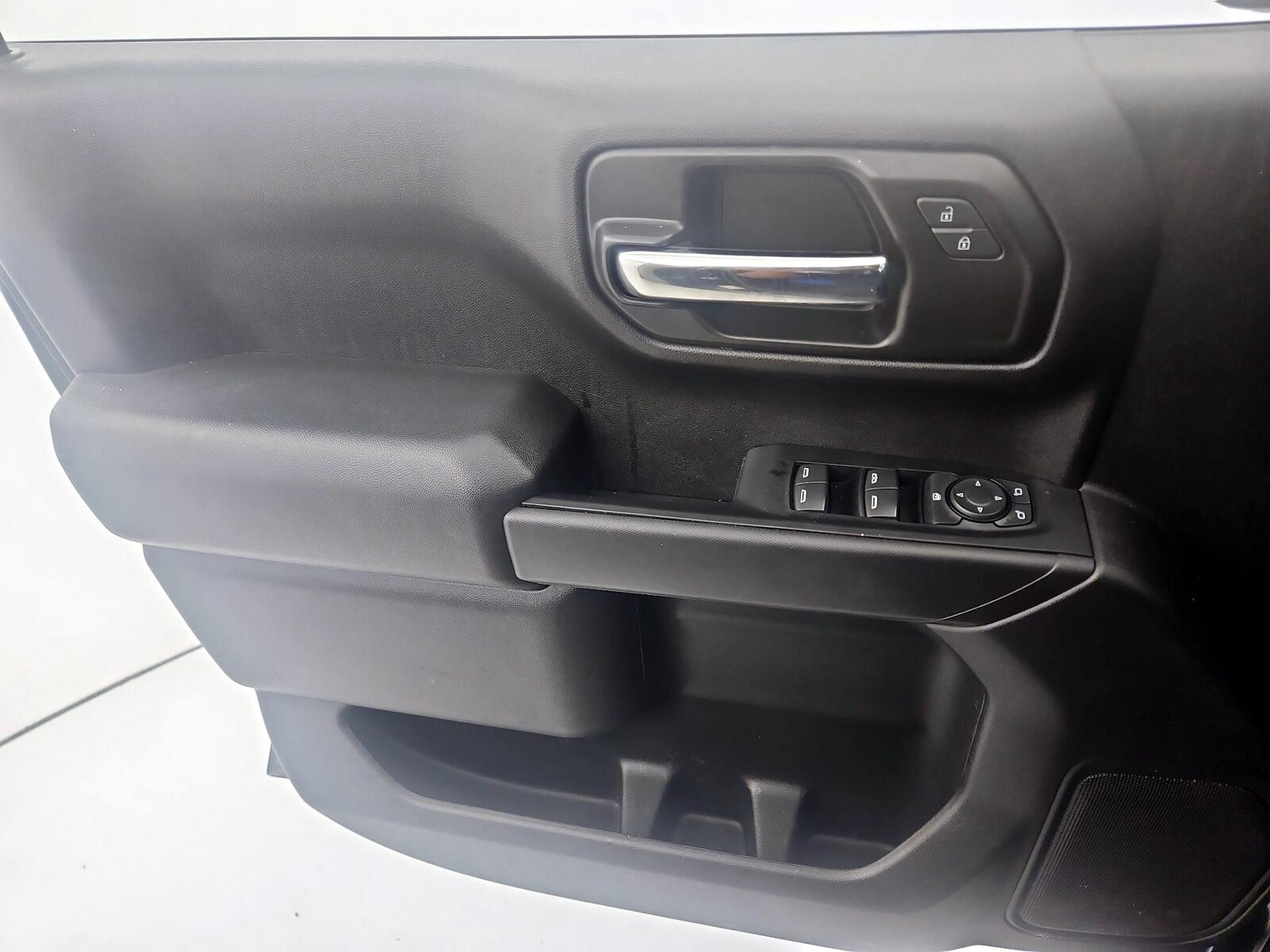 2024 Chevrolet Silverado 1500 Custom - Photo 13