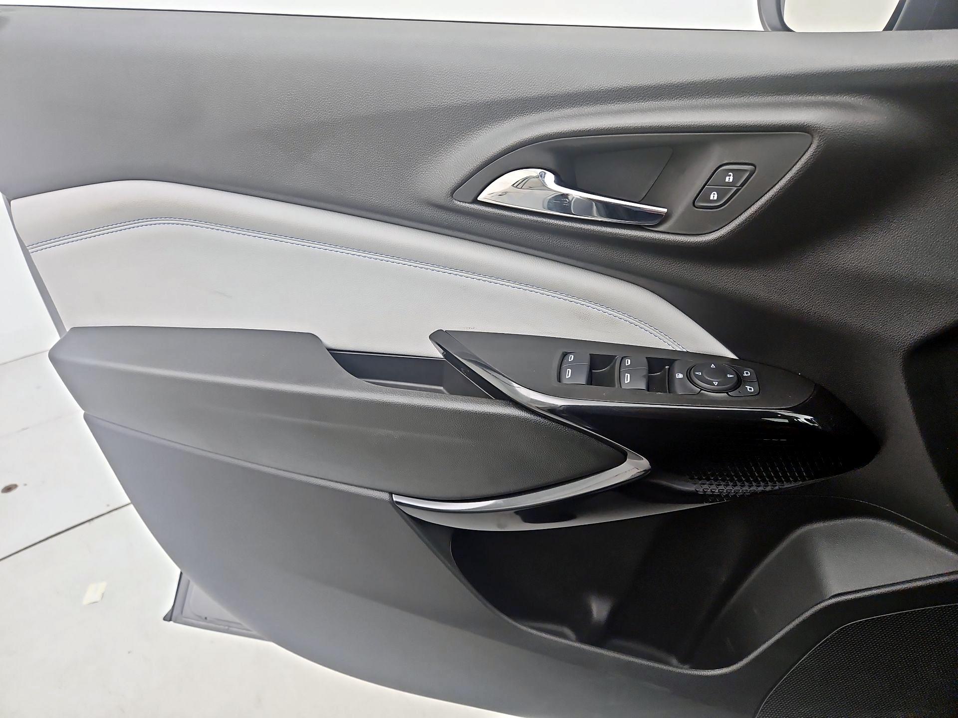 Thumbnail: 2025 Chevrolet Trax - 12