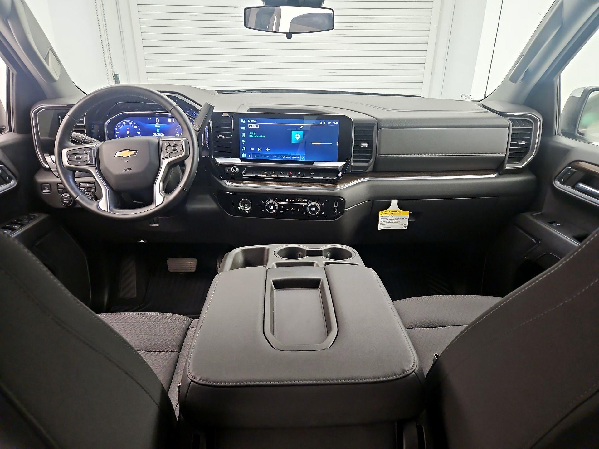 Thumbnail: 2023 Chevrolet Silverado 1500 - 9