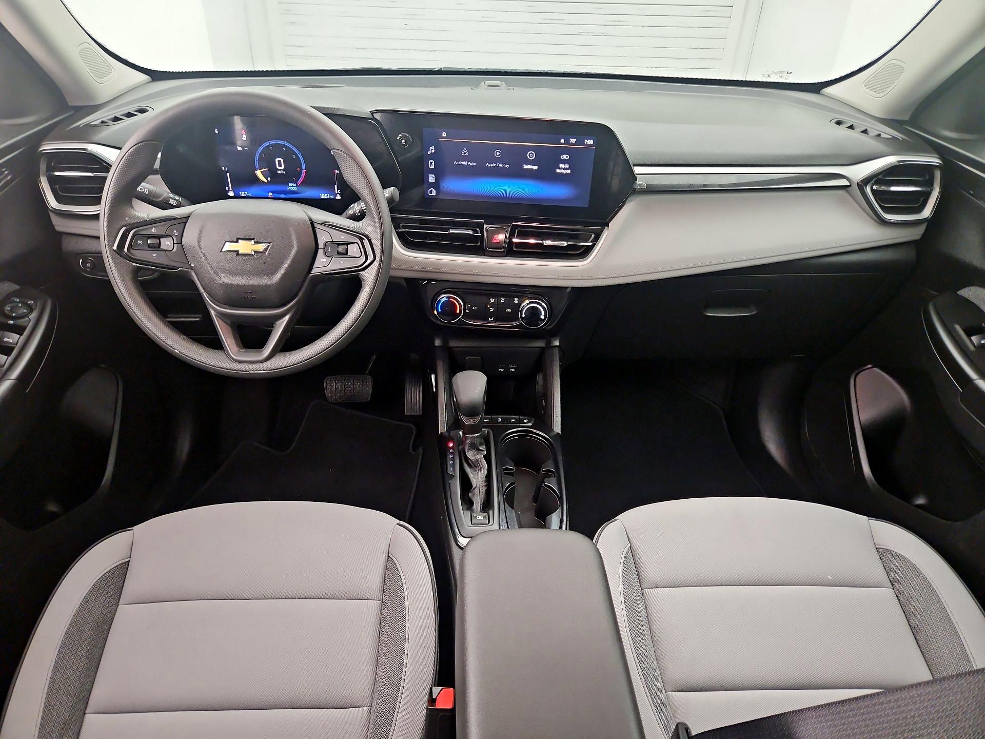 Thumbnail: 2026 Chevrolet TrailBlazer - 9