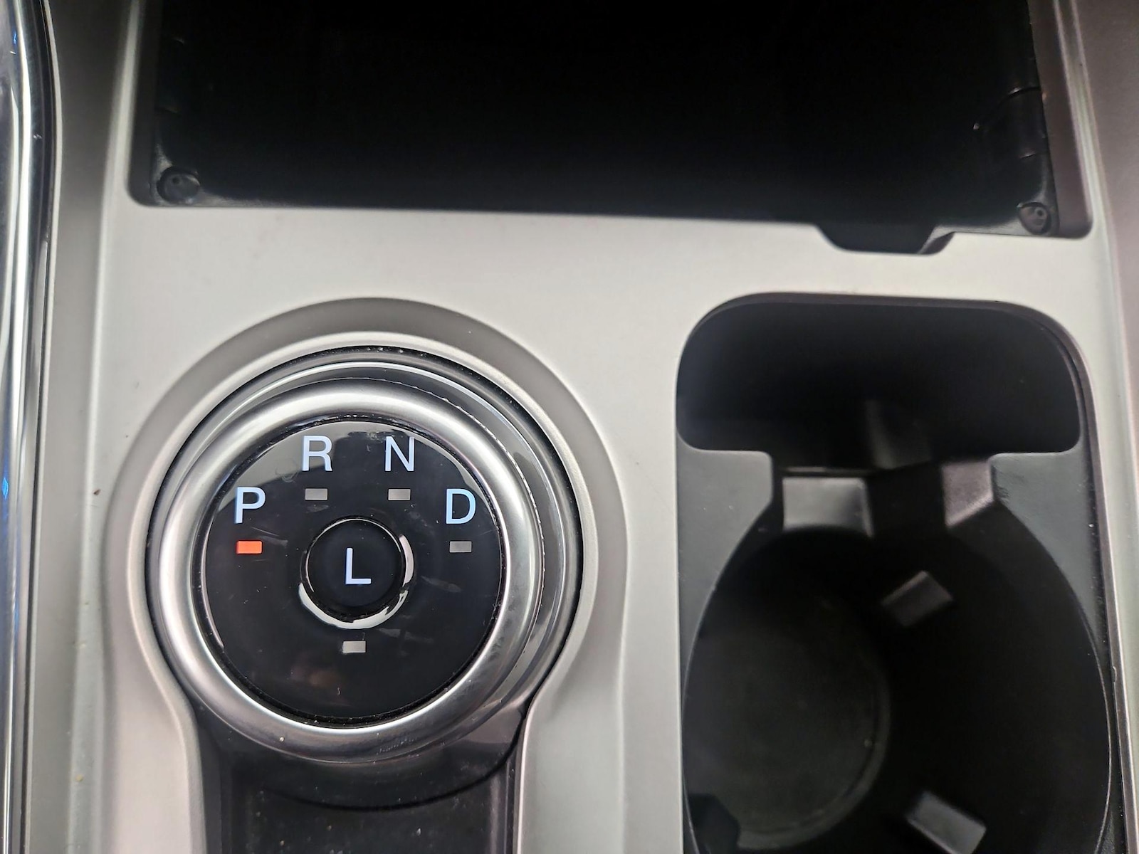 2024 Ford Explorer XLT - Photo 19