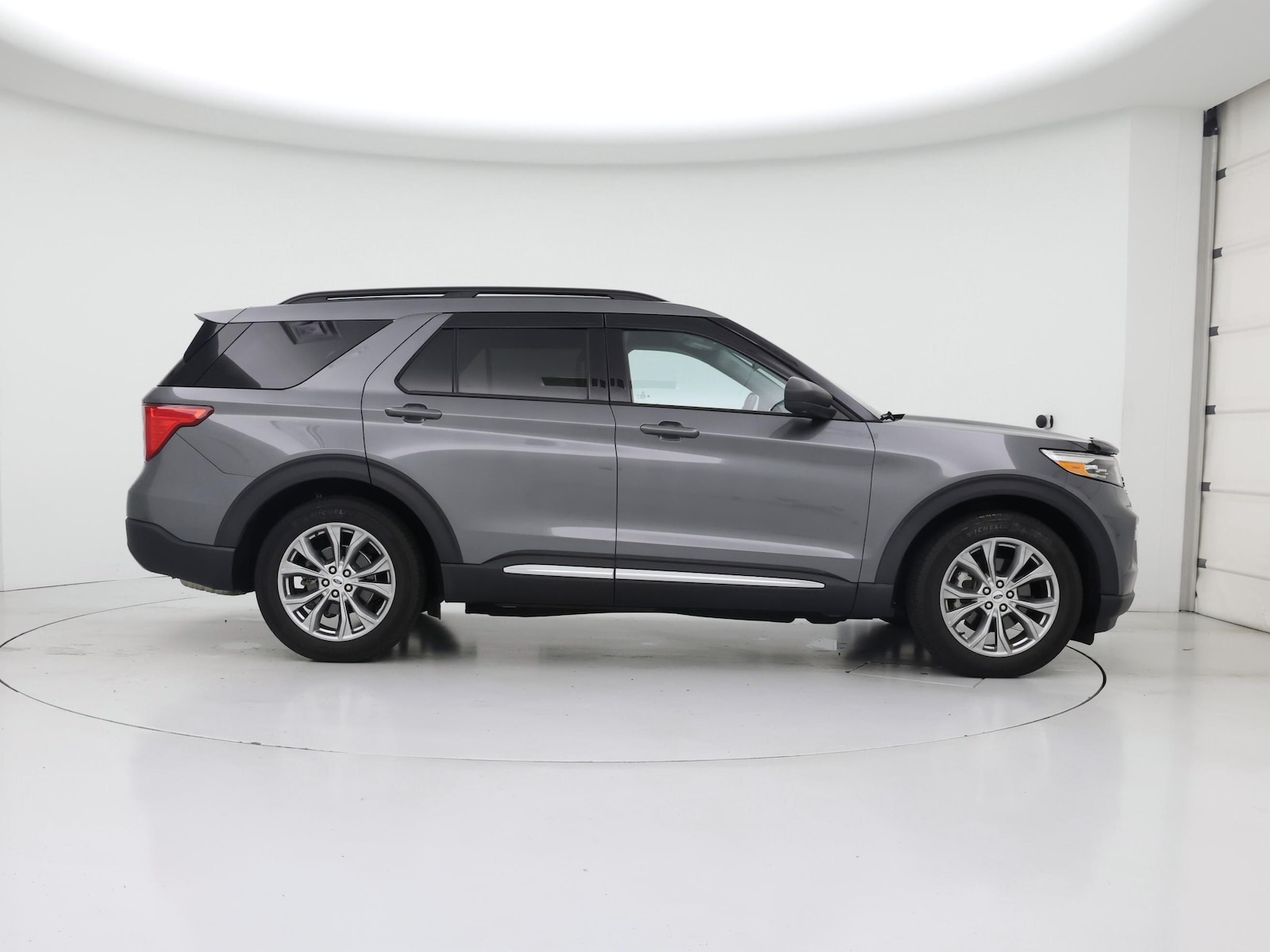 2024 Ford Explorer XLT - Photo 8