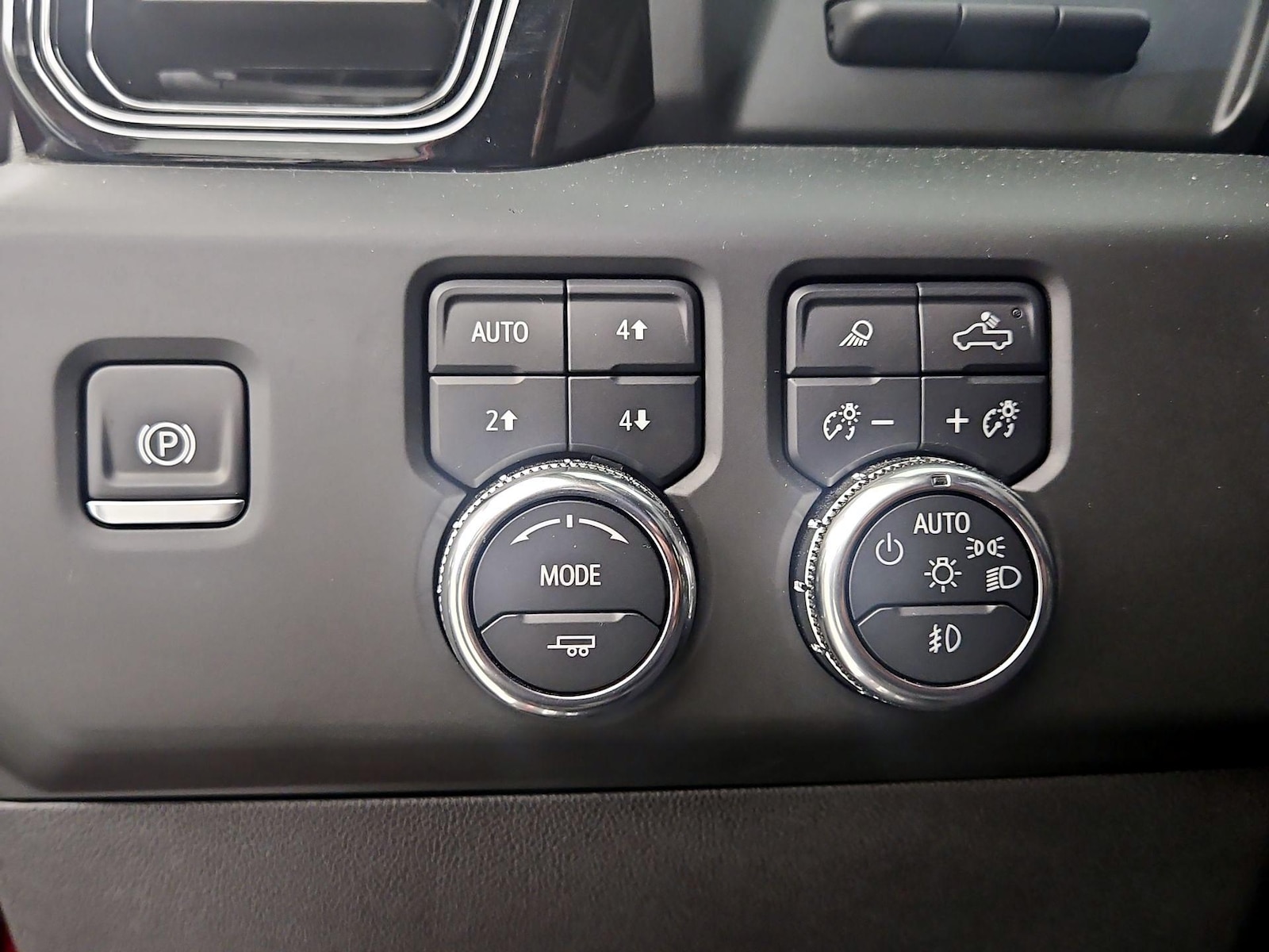 2025 GMC Sierra 1500 AT4 - Photo 14