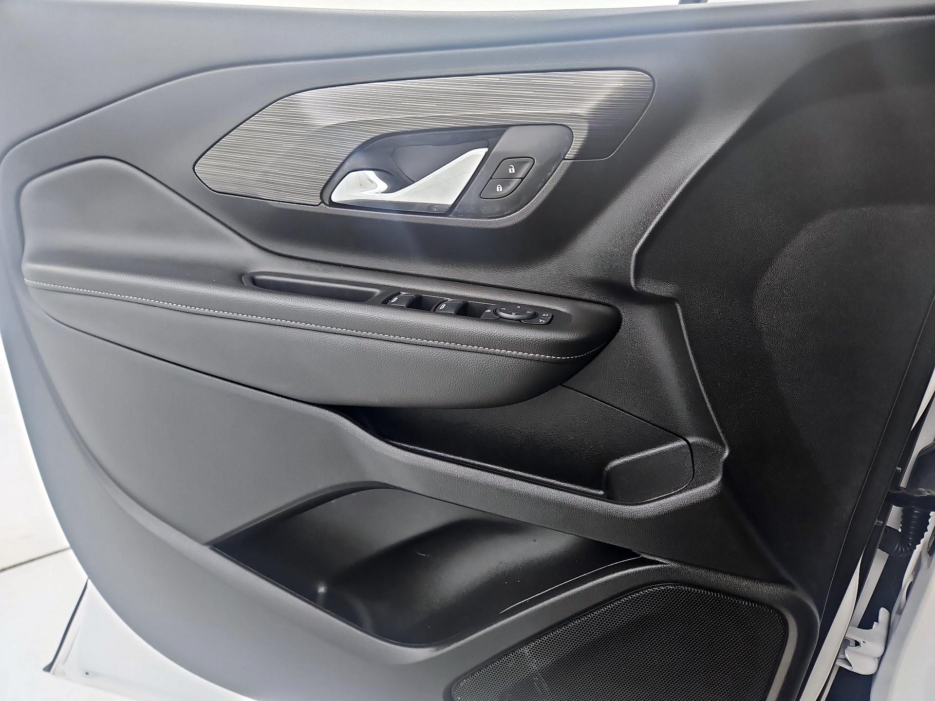 Thumbnail: 2024 GMC Terrain - 12