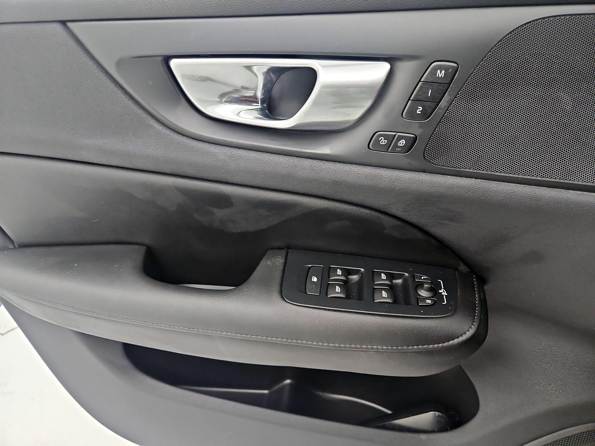 Thumbnail: 2024 Volvo S60 - 12