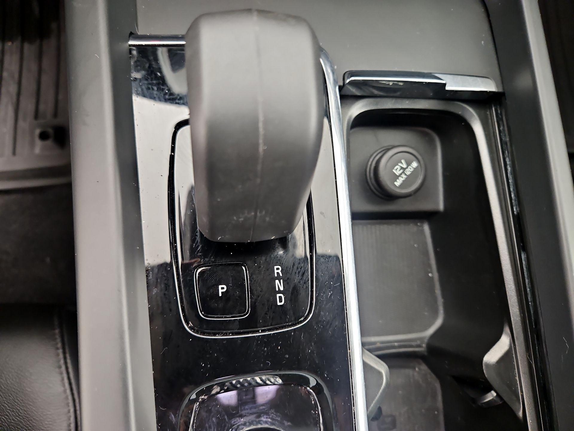 Thumbnail: 2024 Volvo S60 - 18