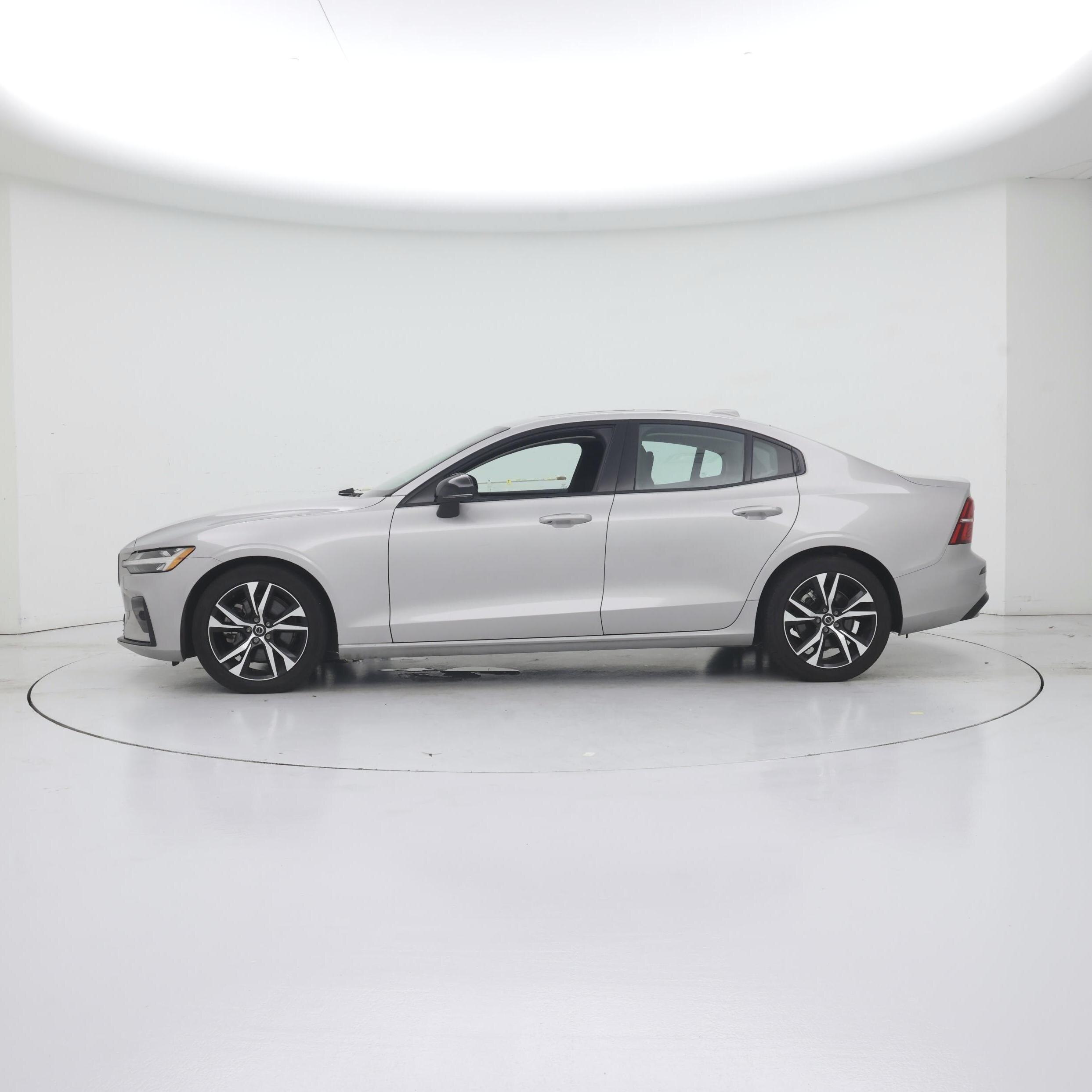 Thumbnail: 2024 Volvo S60 - 3