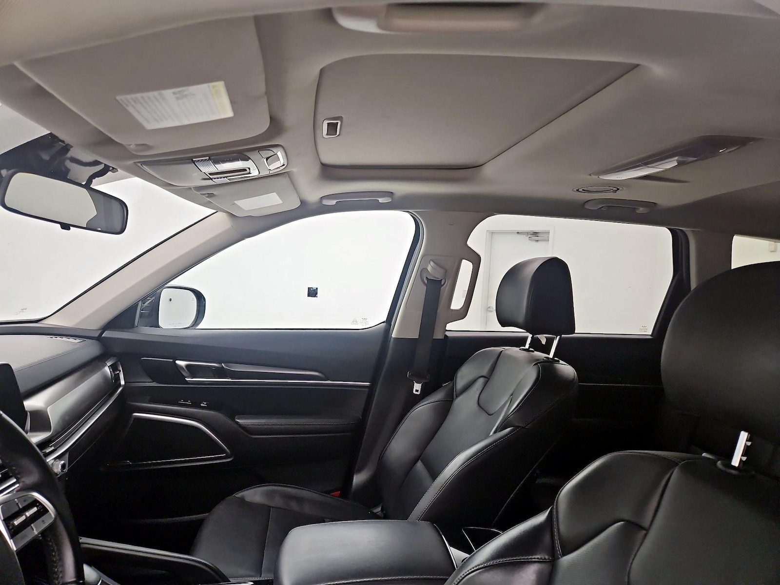 Sunroof(s) & Overhead Airbags