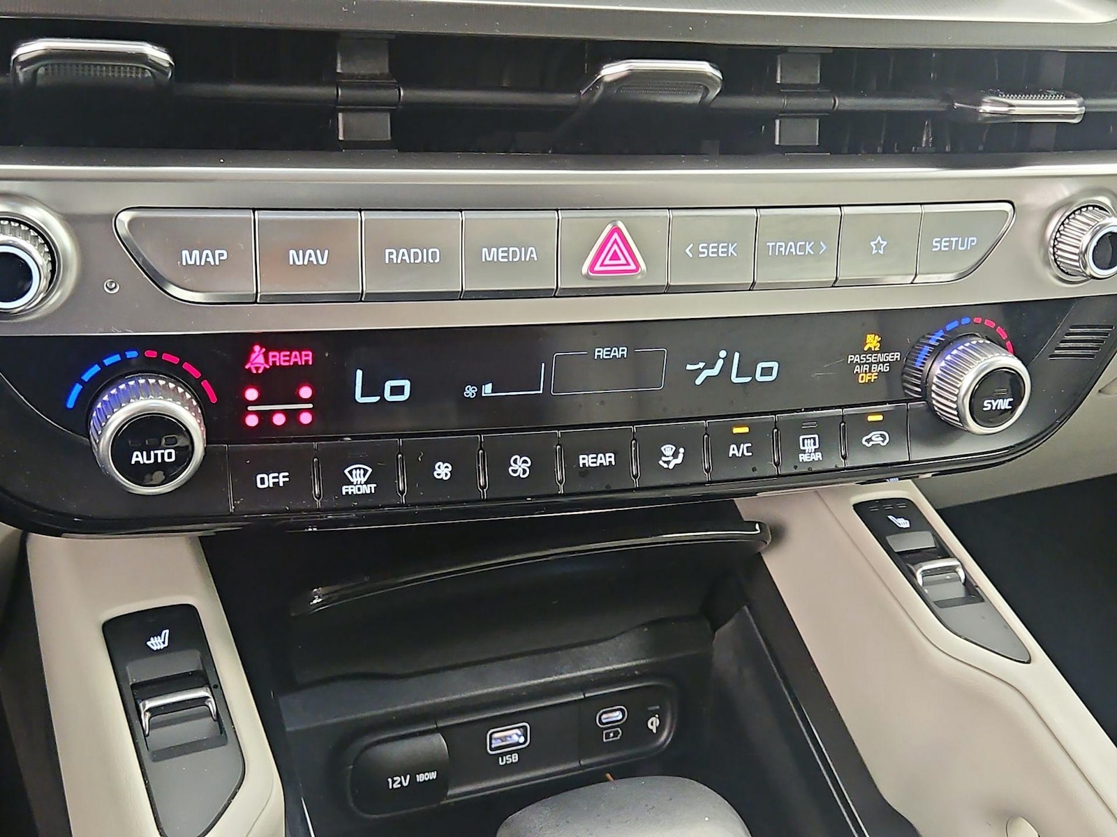 2025 Kia Telluride S - Photo 18