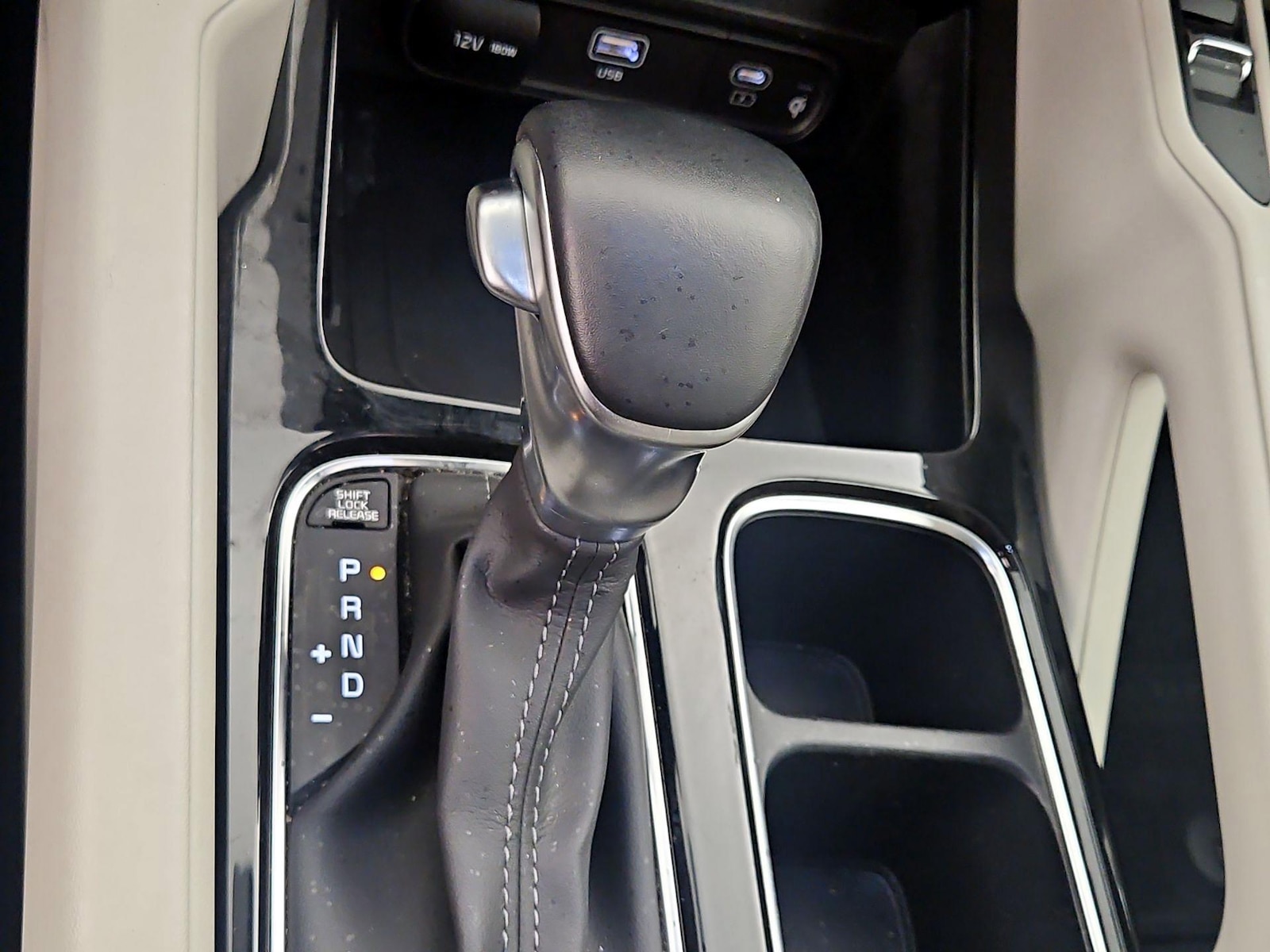 2025 Kia Telluride S - Photo 19
