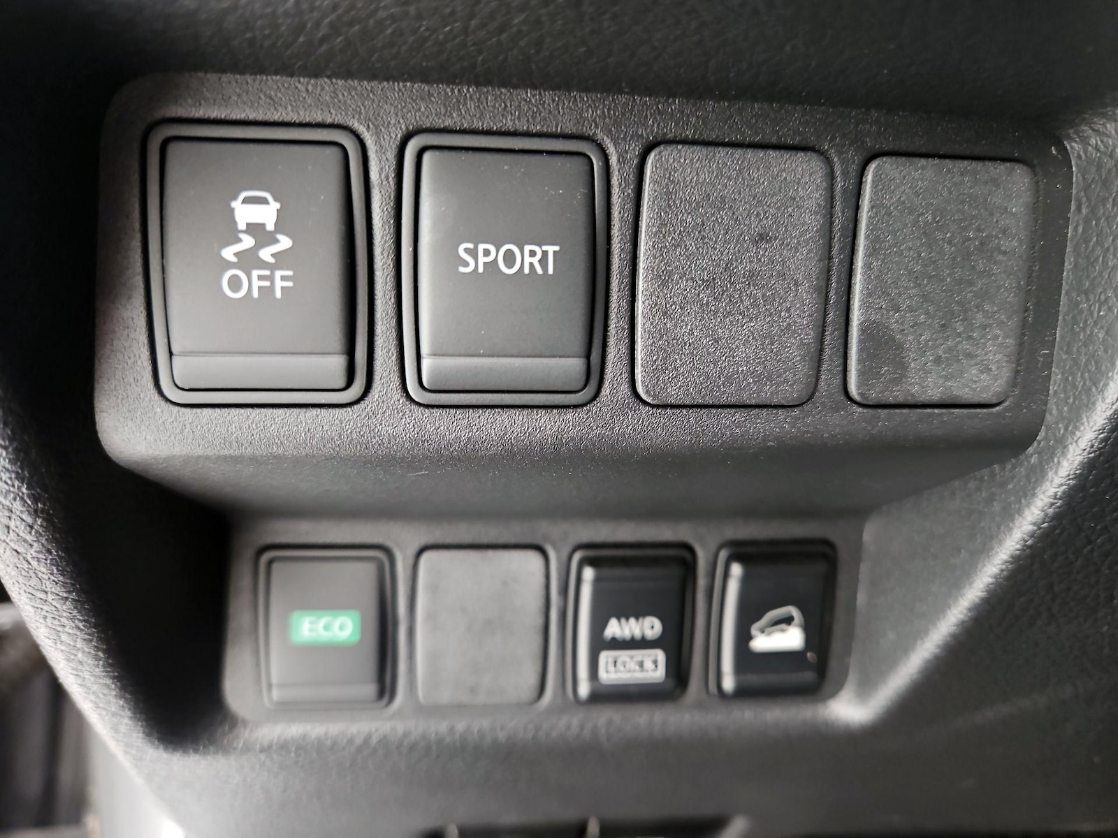 2016 Nissan Rogue SV - Photo 14