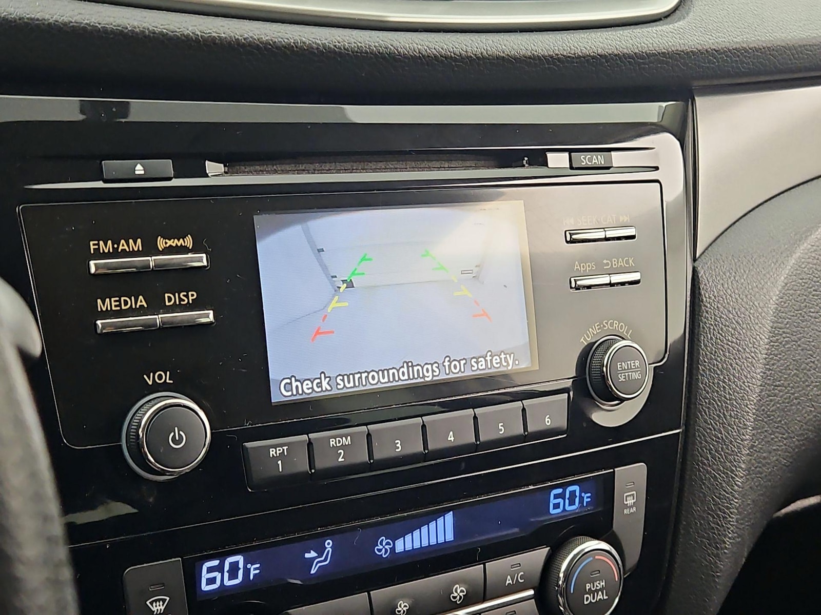 2016 Nissan Rogue SV - Photo 15