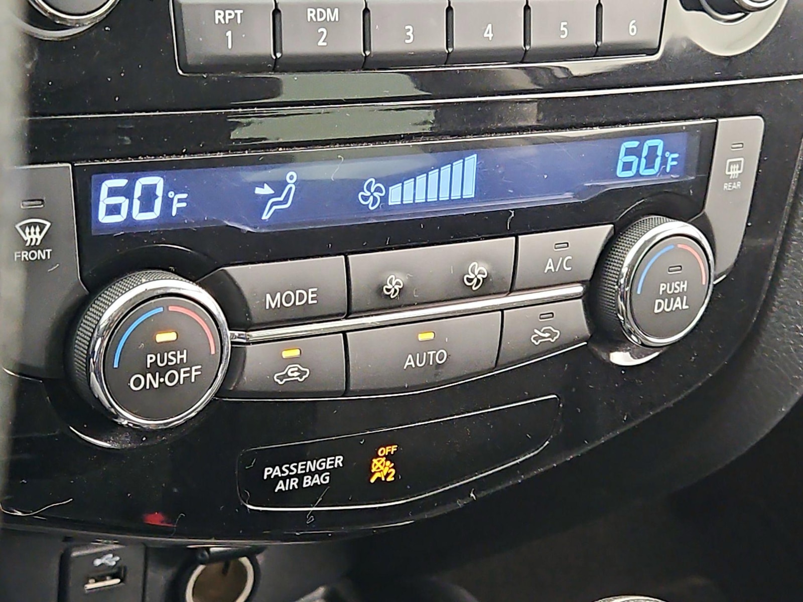 2016 Nissan Rogue SV - Photo 17
