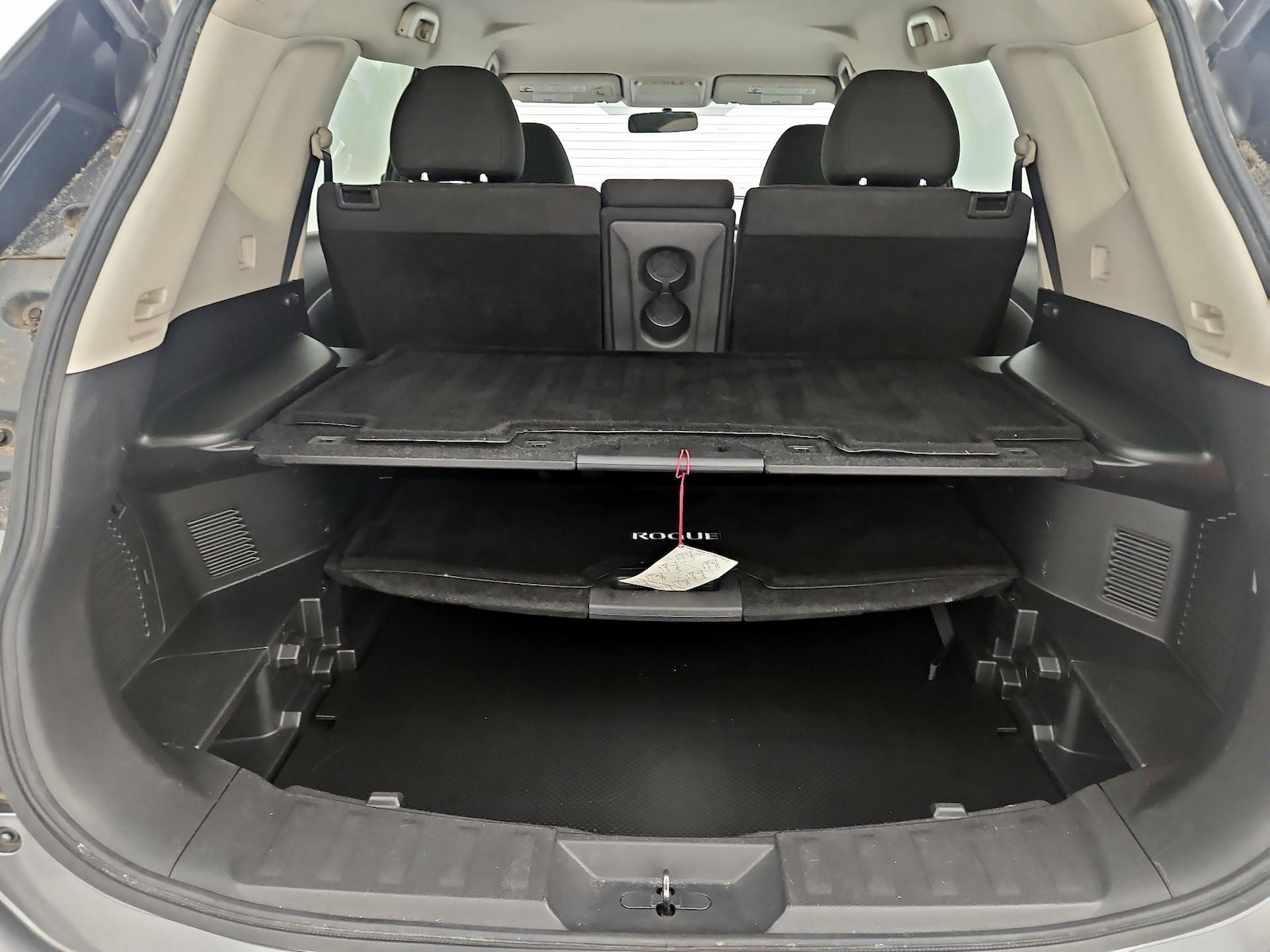 2016 Nissan Rogue SV - Photo 21