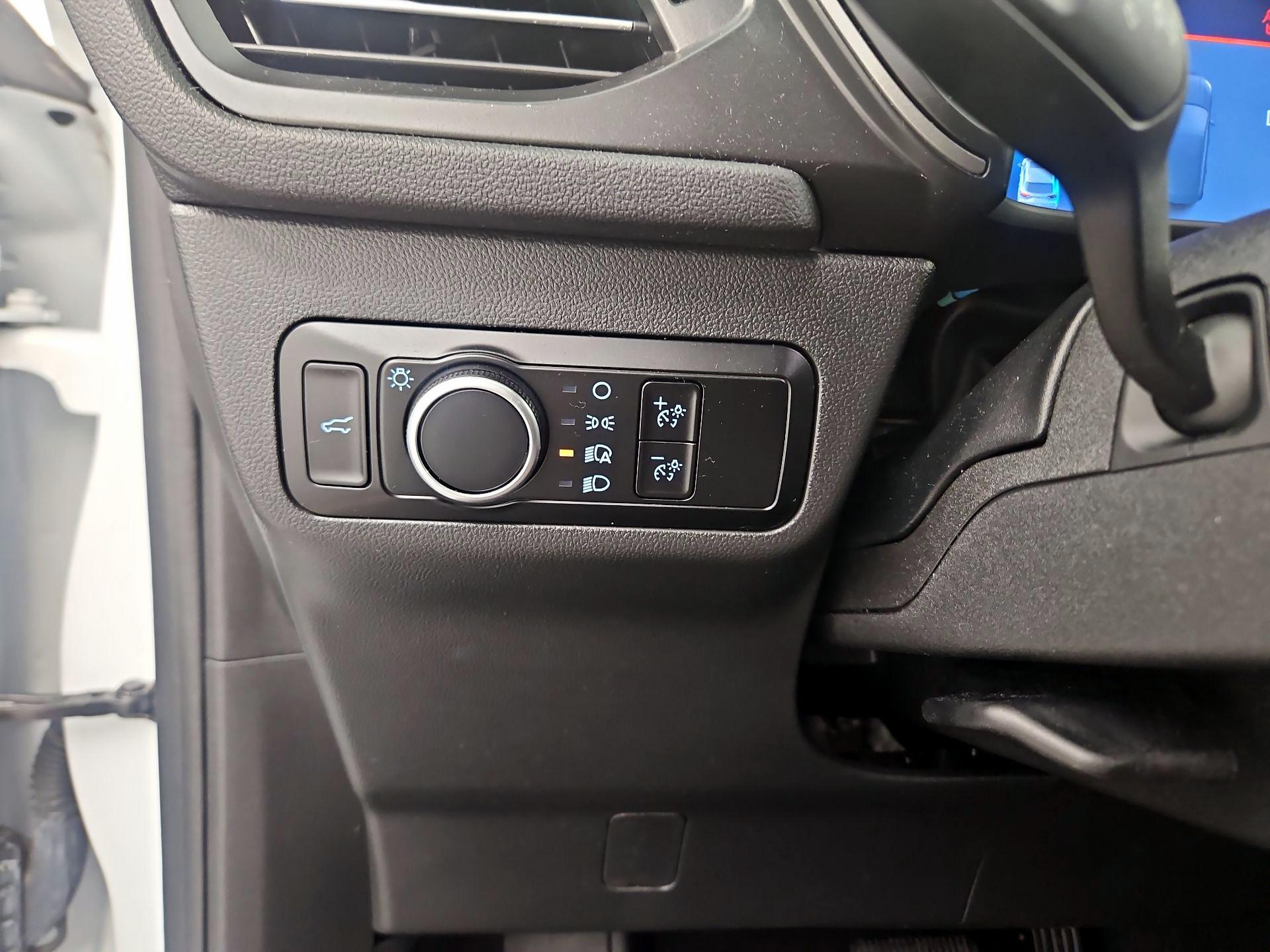 Thumbnail: 2023 Ford Escape - 11