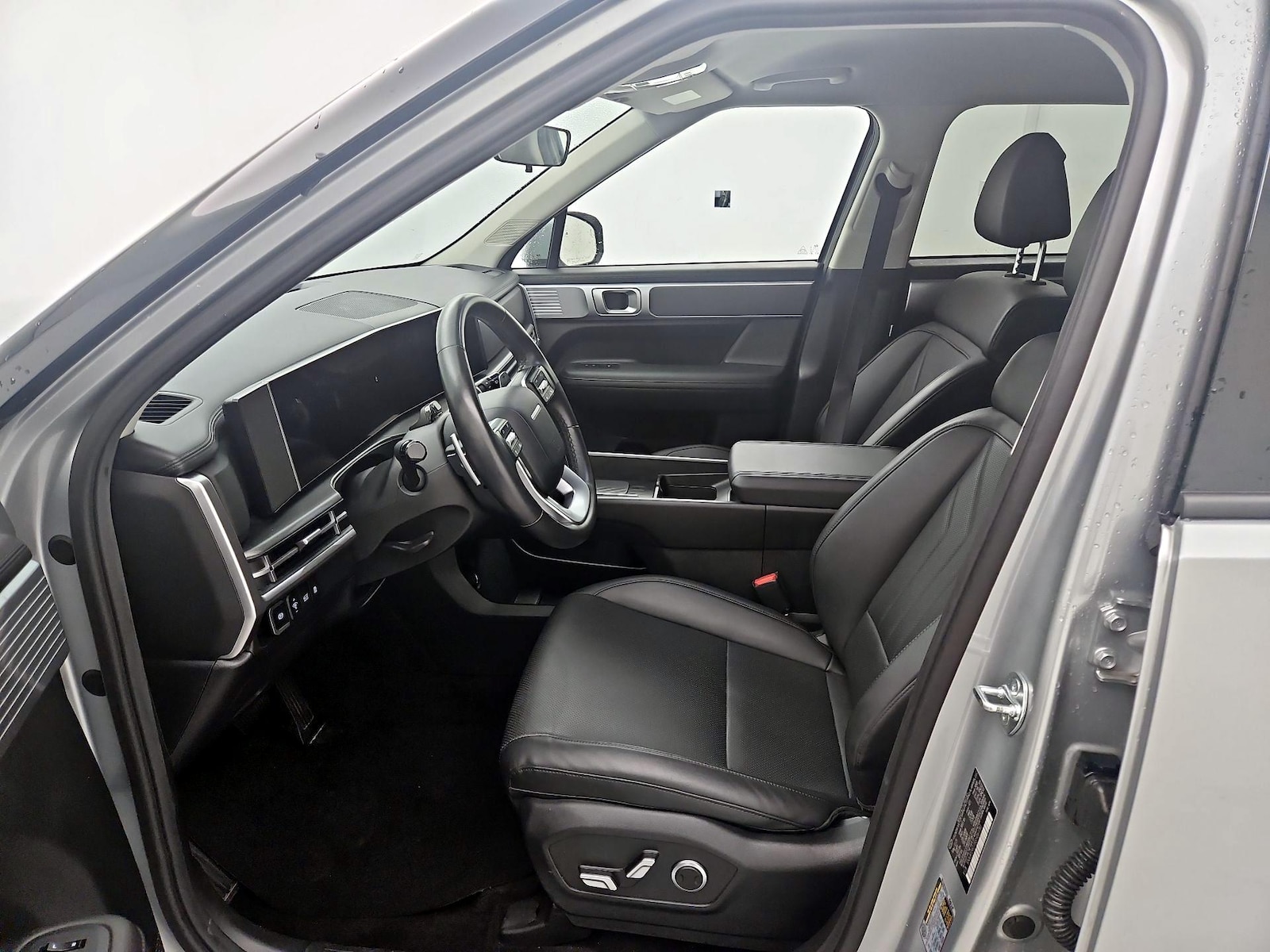 2025 Hyundai Santa Fe SEL - Photo 12
