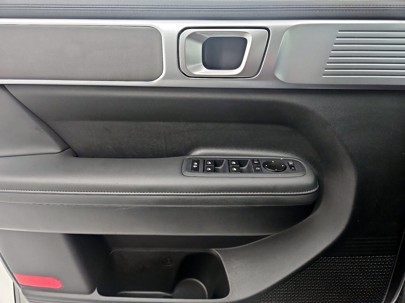 2025 Hyundai Santa Fe SEL - Photo 13
