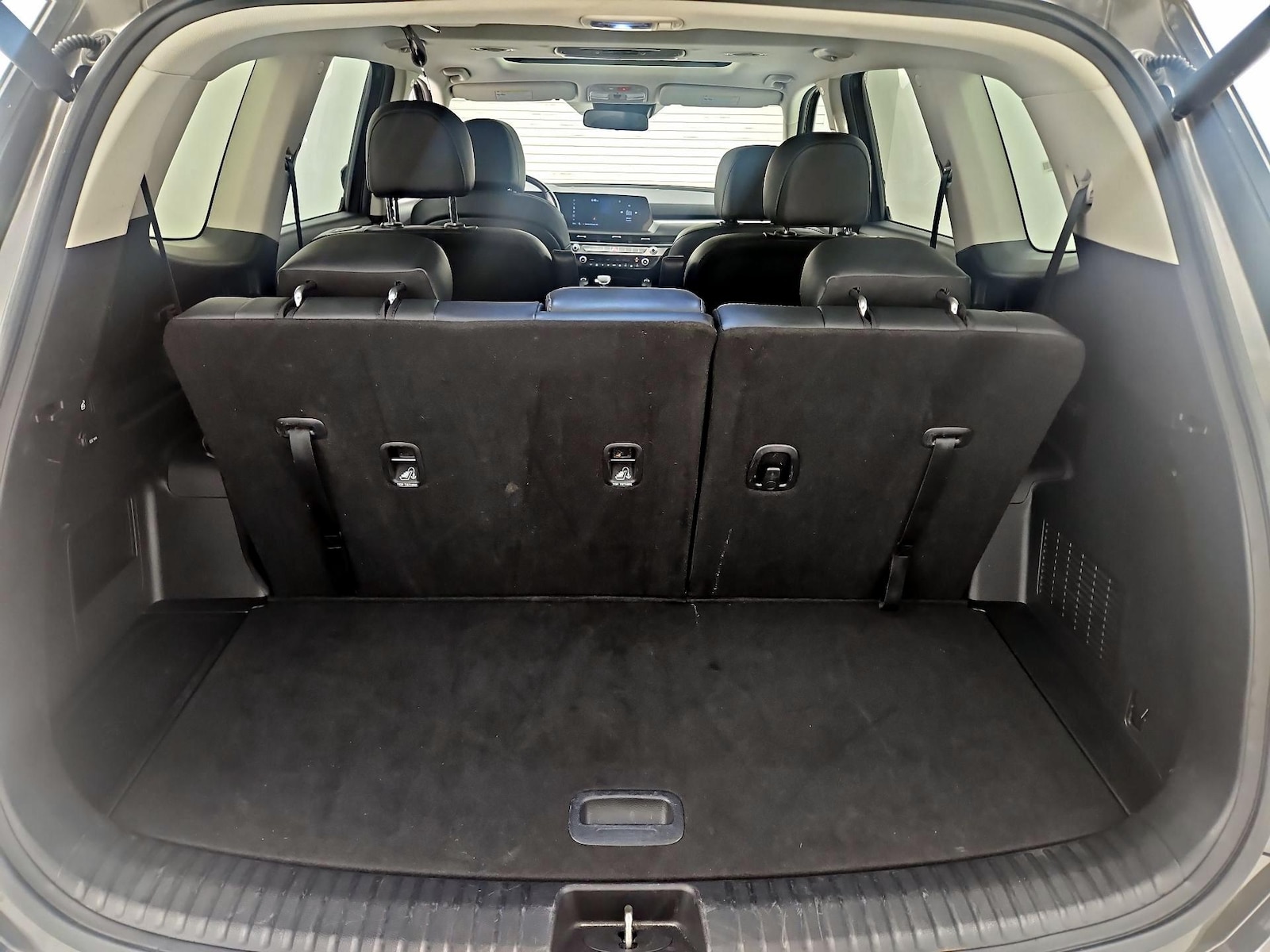 2025 Kia Telluride S - Photo 24