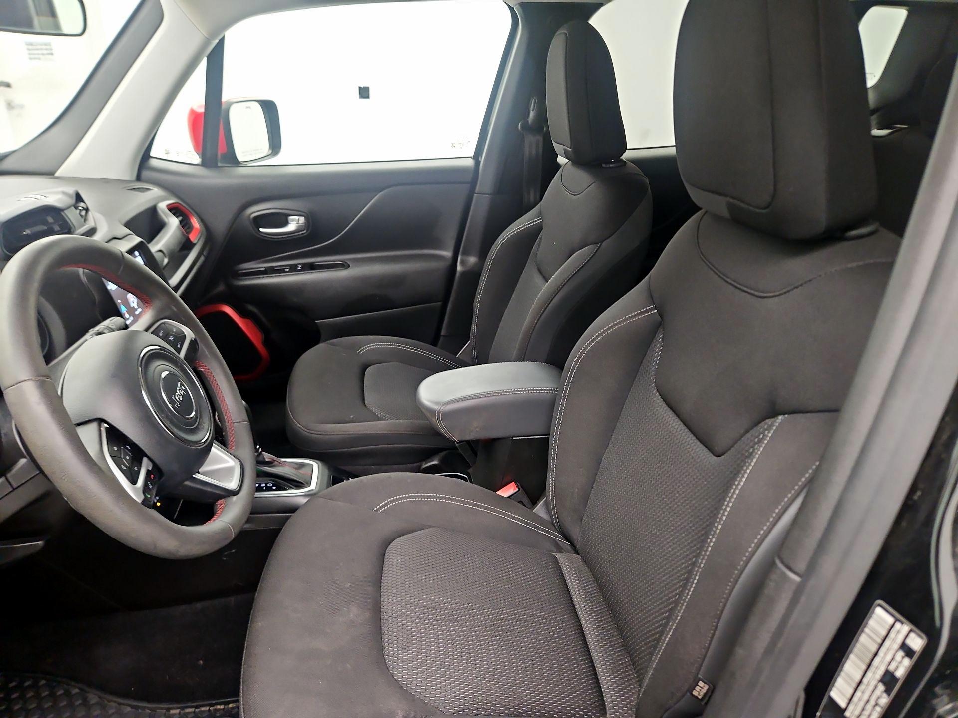 Thumbnail: 2023 Jeep Renegade - 11