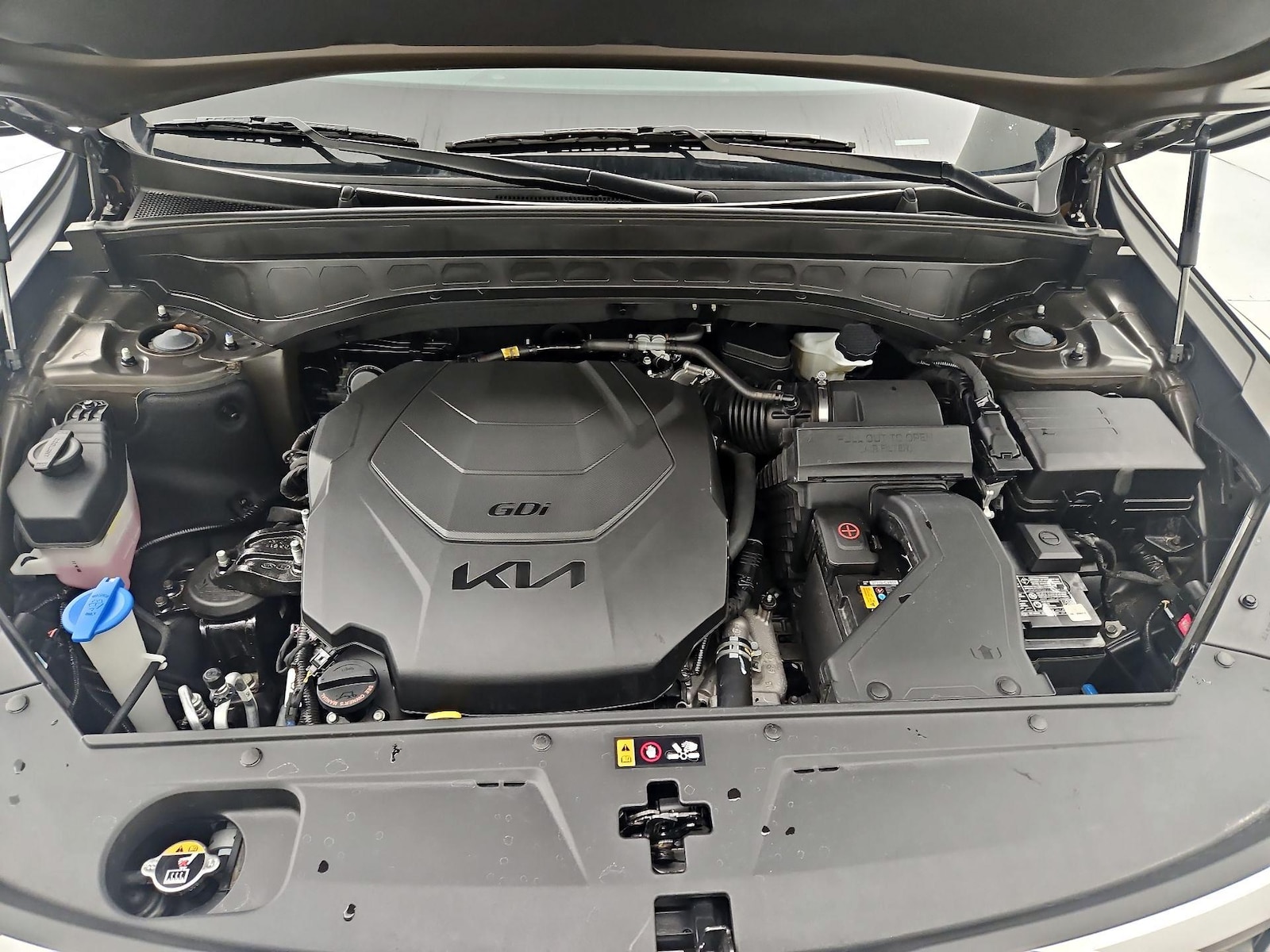 2025 Kia Telluride S - Photo 26