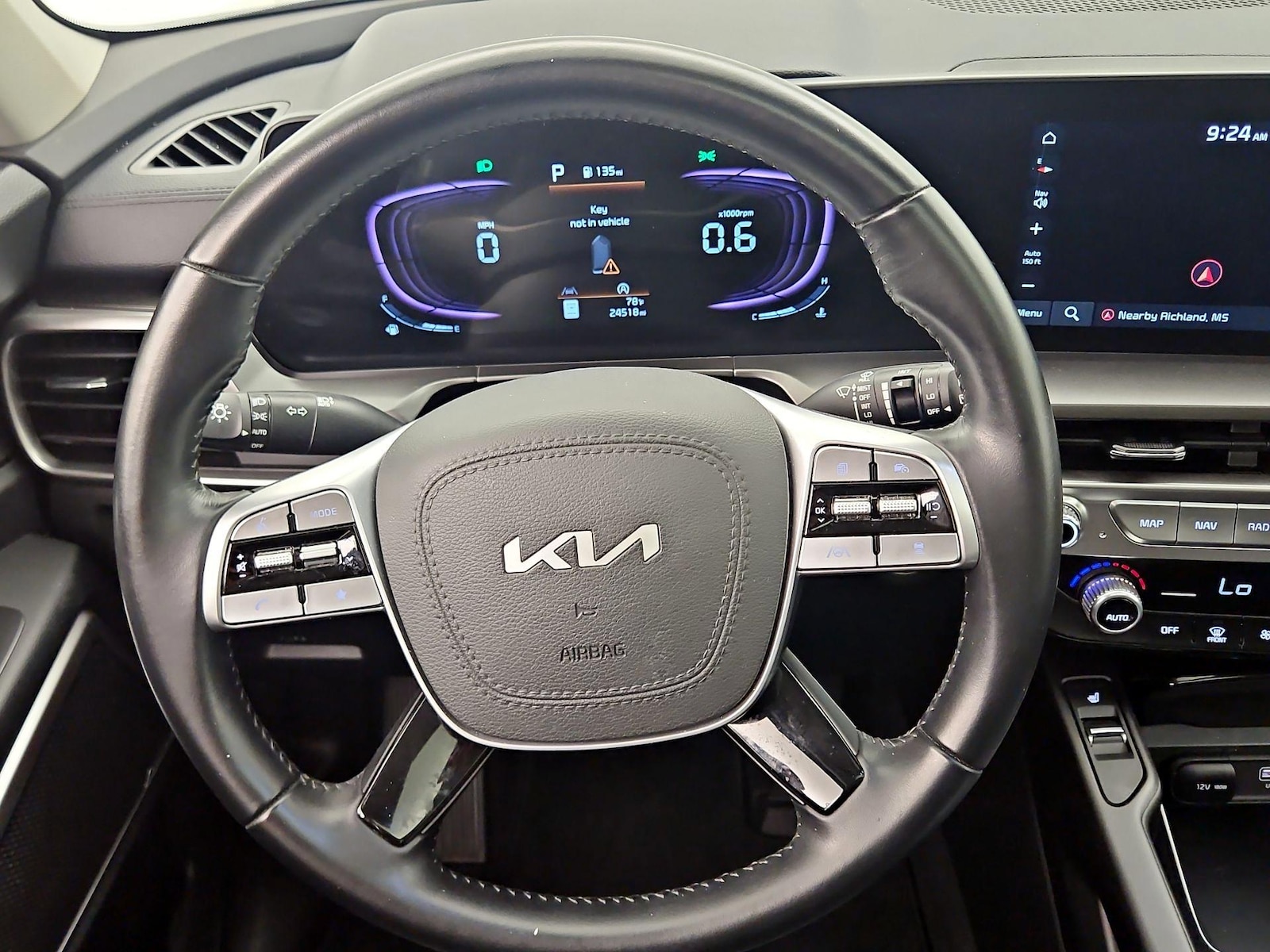 2025 Kia Telluride S - Photo 11