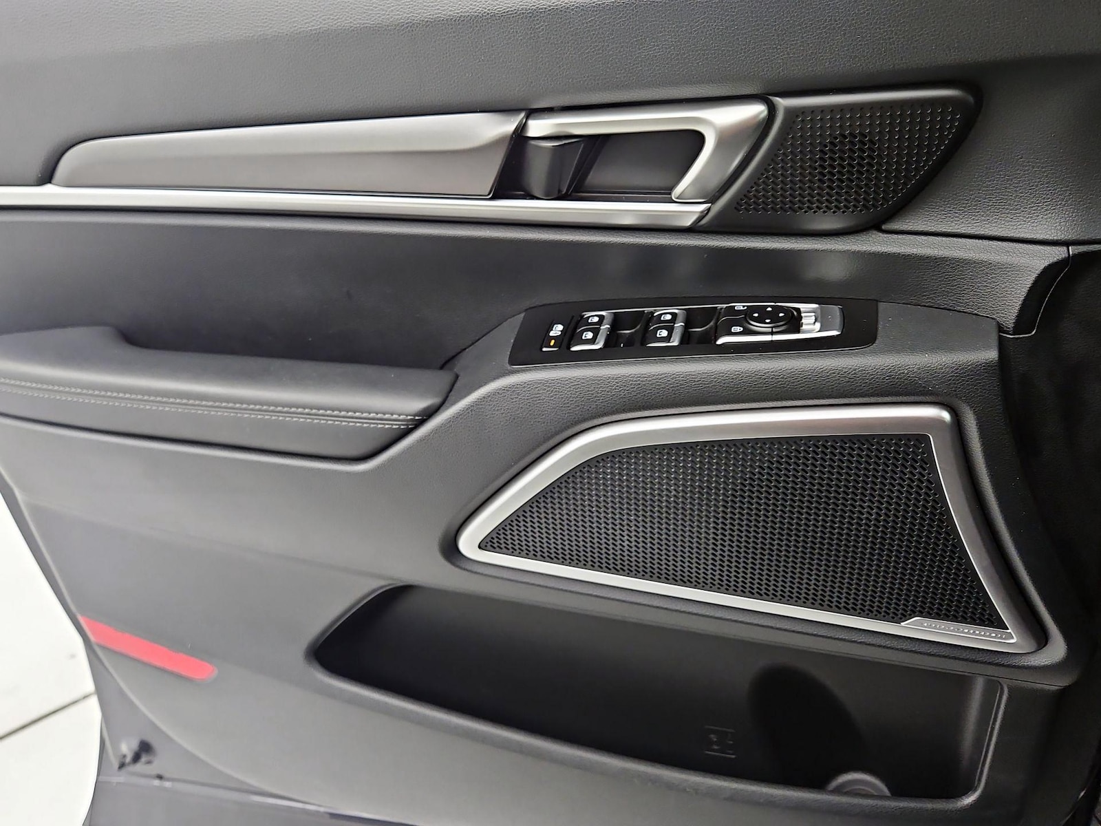 2025 Kia Telluride S - Photo 13