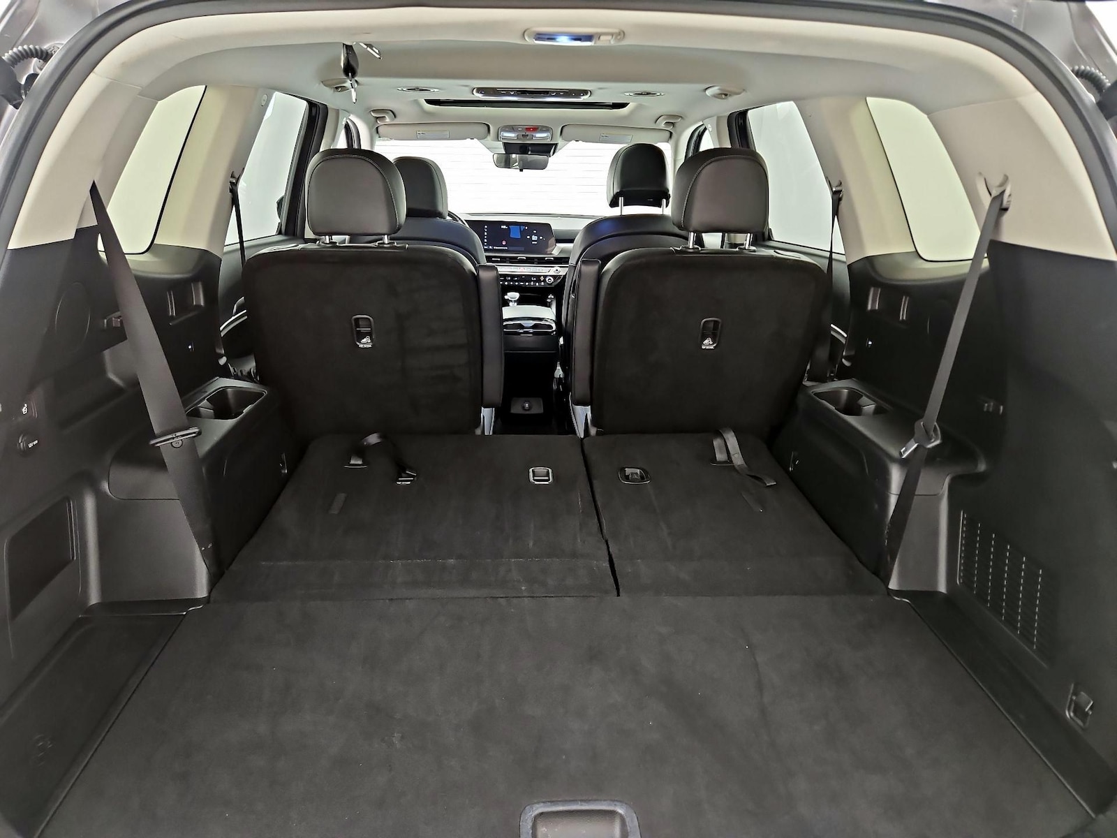 2025 Kia Telluride S - Photo 25