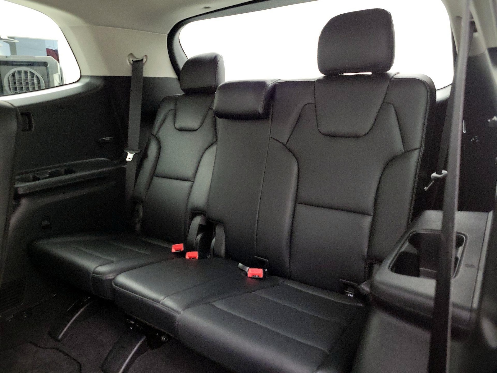 2025 Kia Telluride S - Photo 22