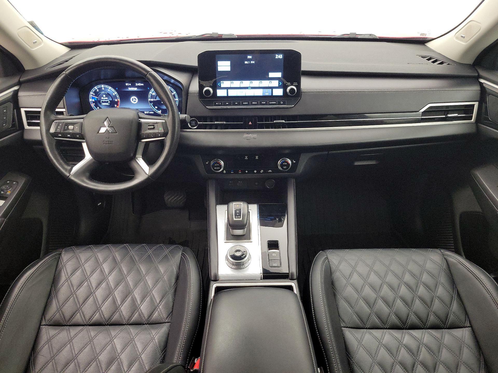 Thumbnail: 2024 Mitsubishi Outlander - 9