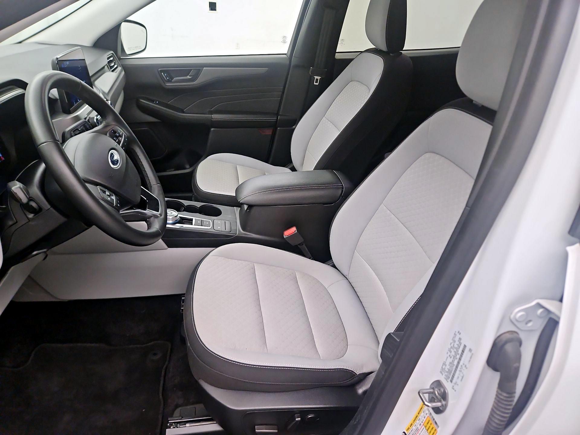 Thumbnail: 2024 Ford Escape - 9