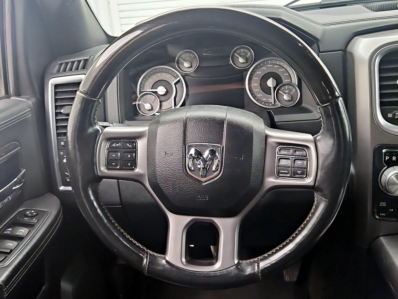 2016 RAM Ram 1500 Pickup Laramie Limited - Photo 11