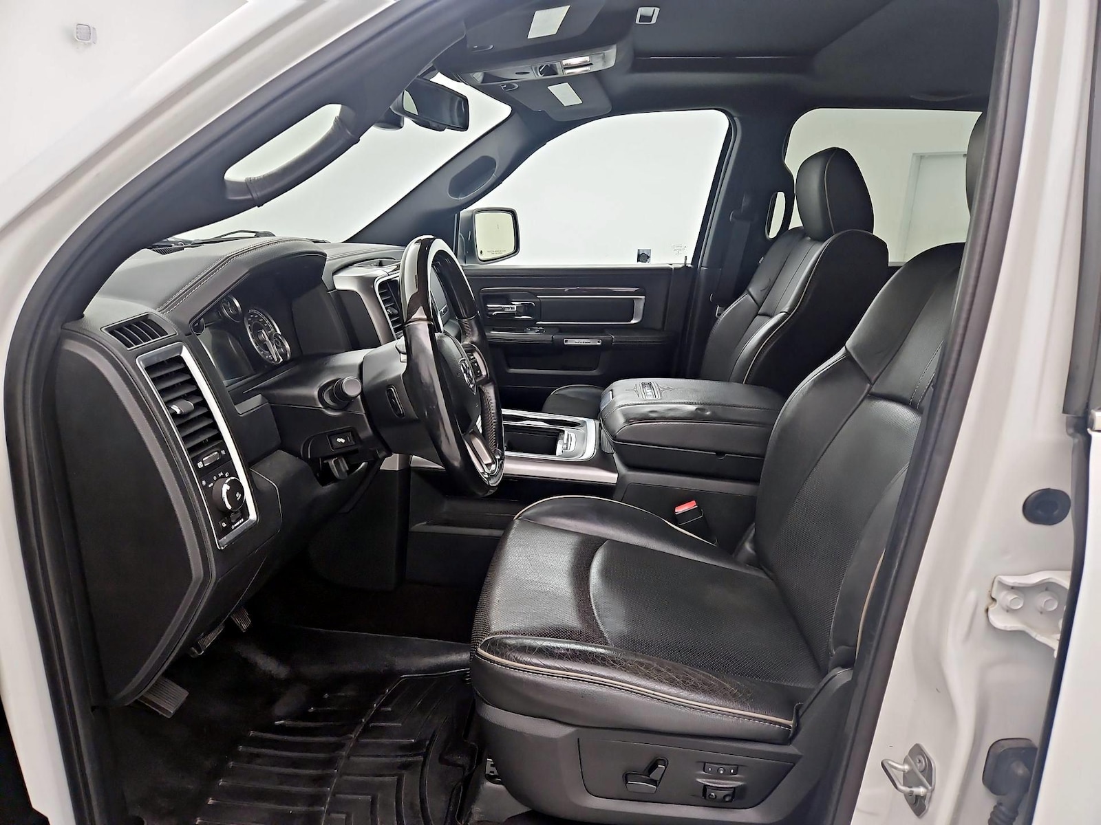 2016 RAM Ram 1500 Pickup Laramie Limited - Photo 12
