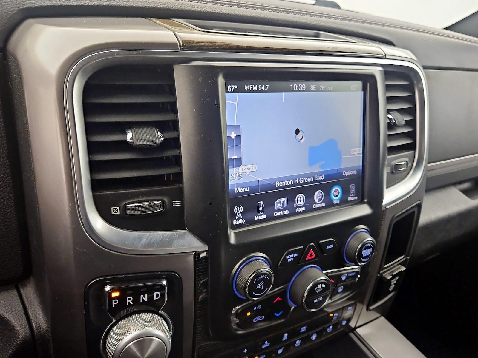 2016 RAM Ram 1500 Pickup Laramie Limited - Photo 15