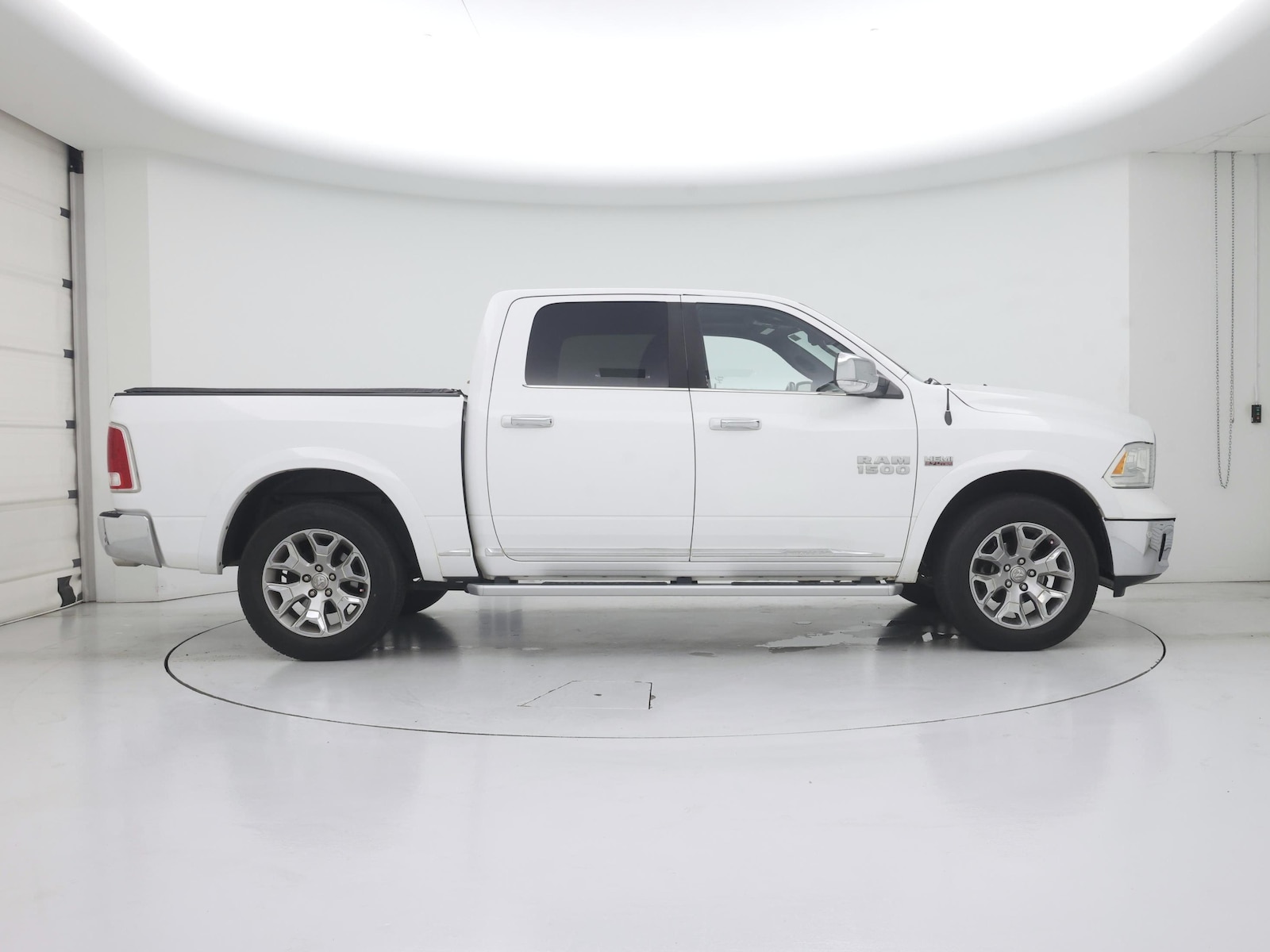 2016 RAM Ram 1500 Pickup Laramie Limited - Photo 8