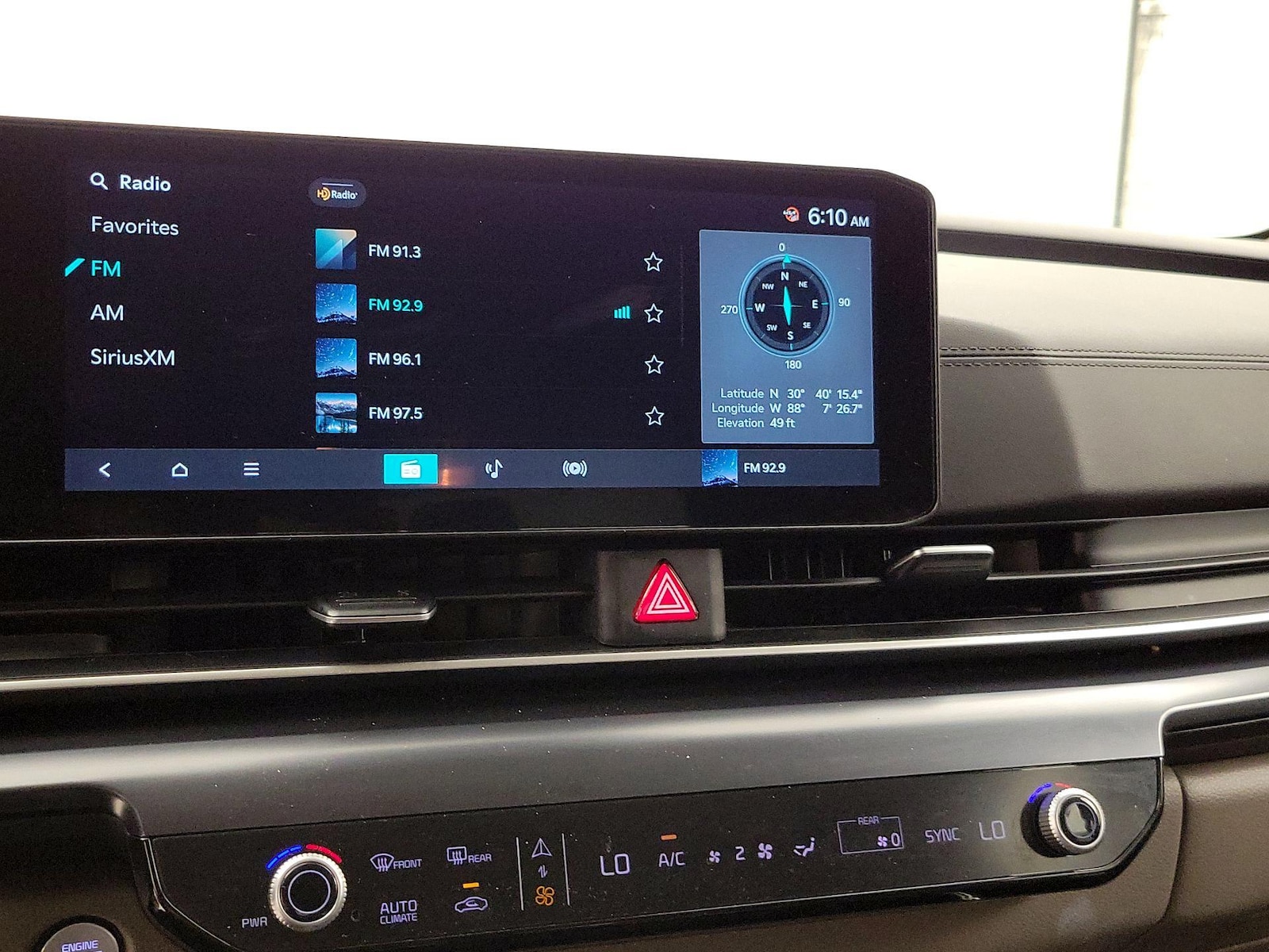 2025 Kia Carnival LXS - Photo 17