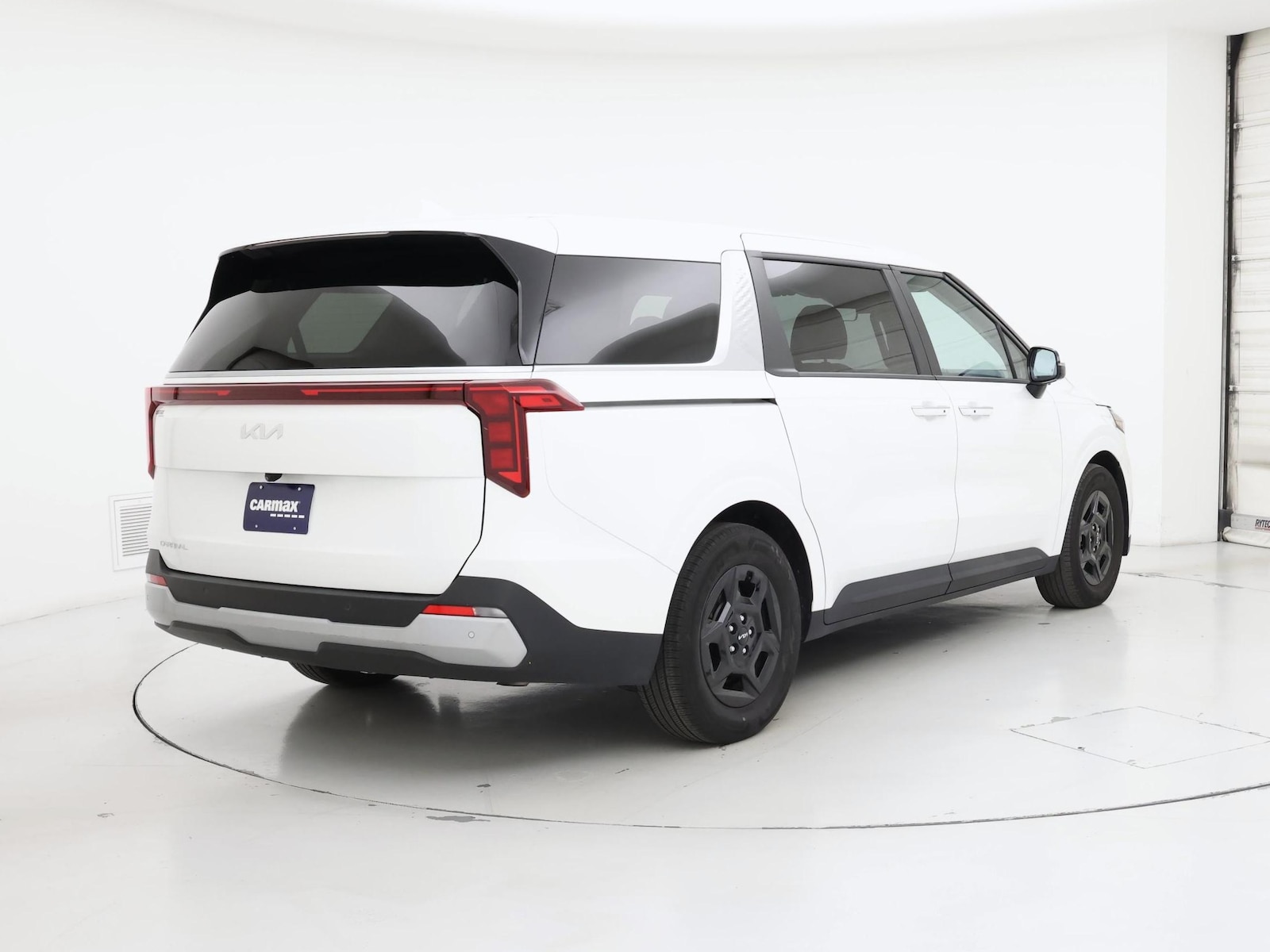 2025 Kia Carnival LXS - Photo 9