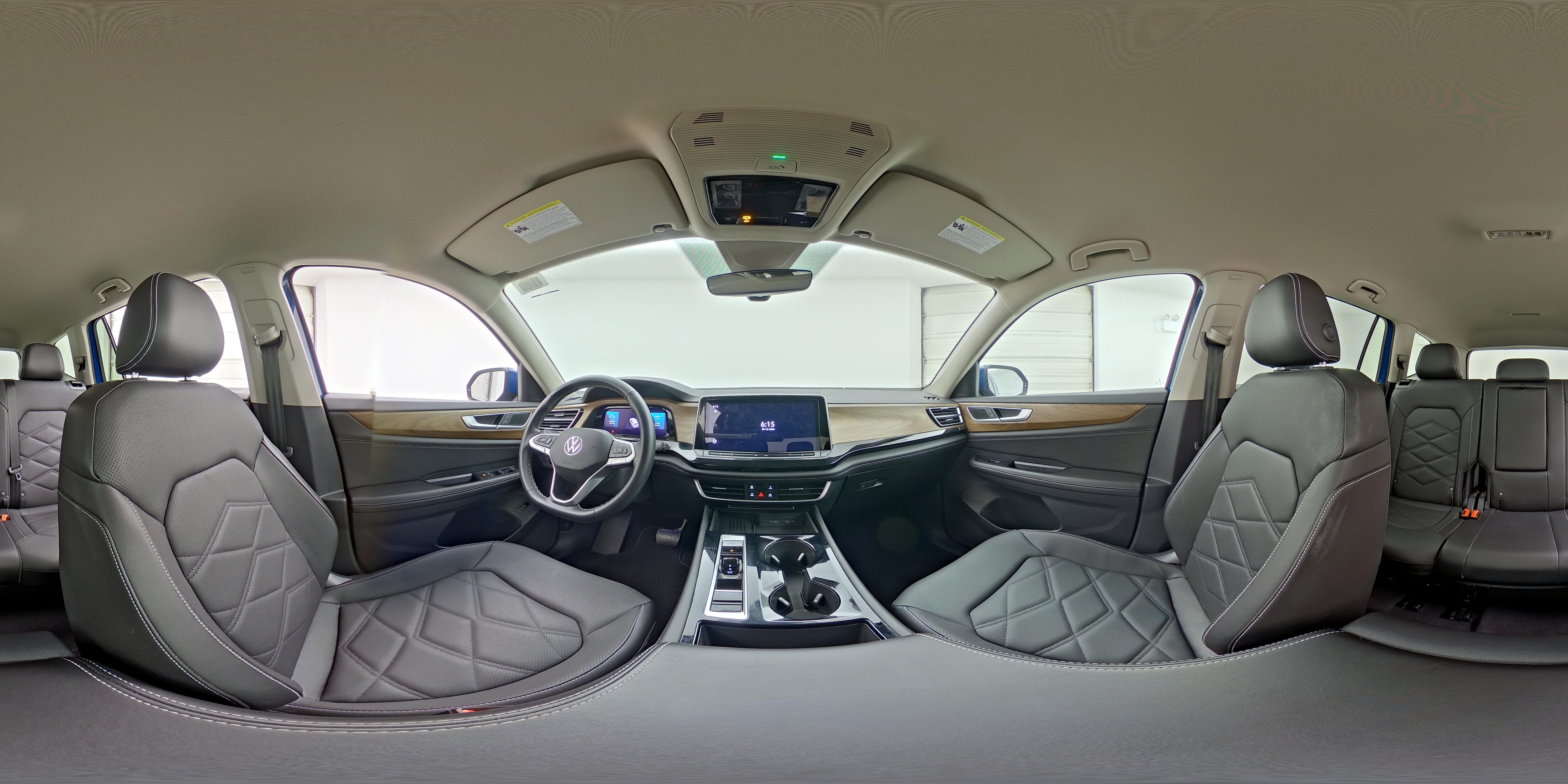 2025 Volkswagen Atlas SE w/Tech - Photo 25