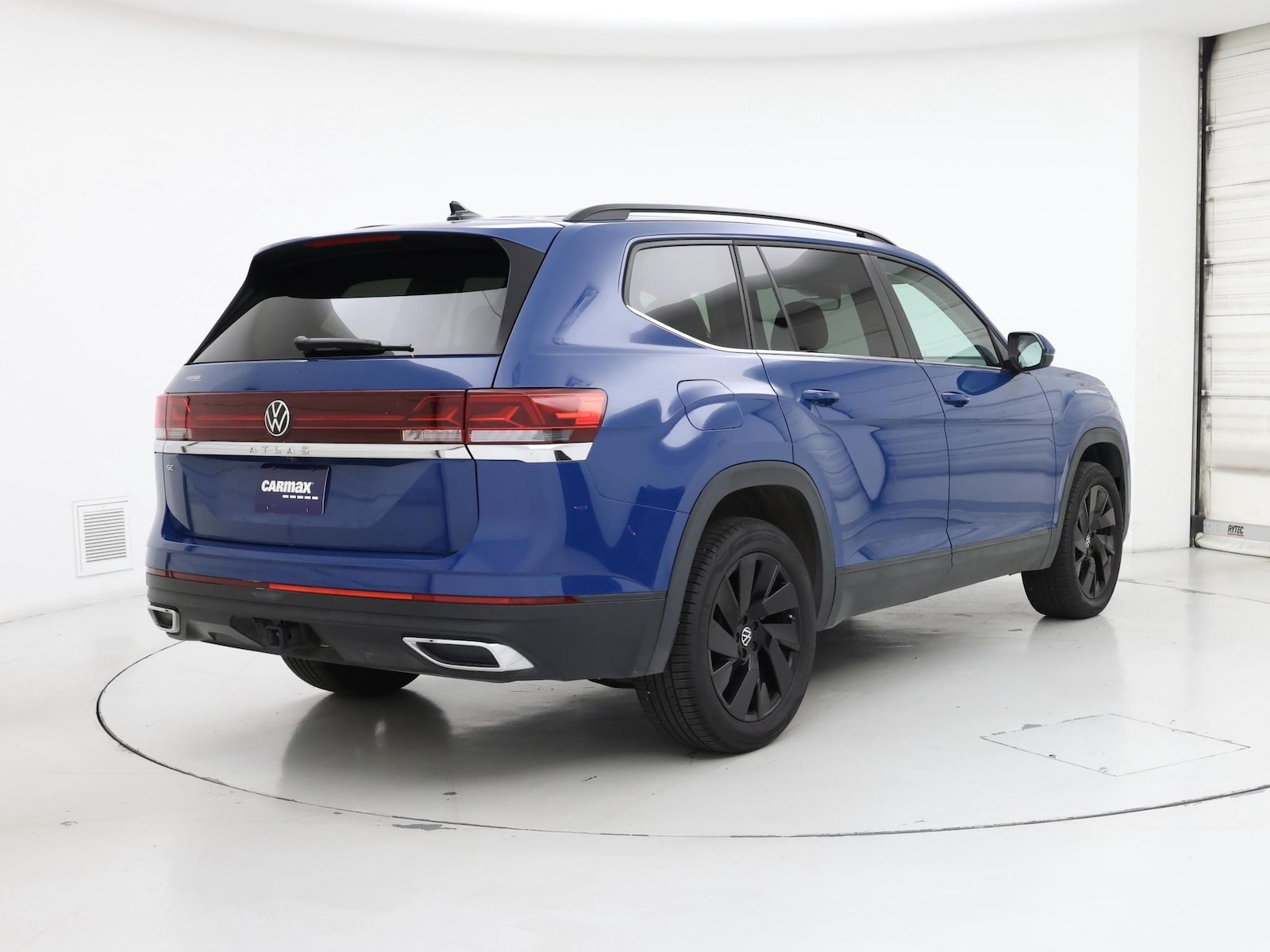 2025 Volkswagen Atlas SE w/Tech - Photo 9