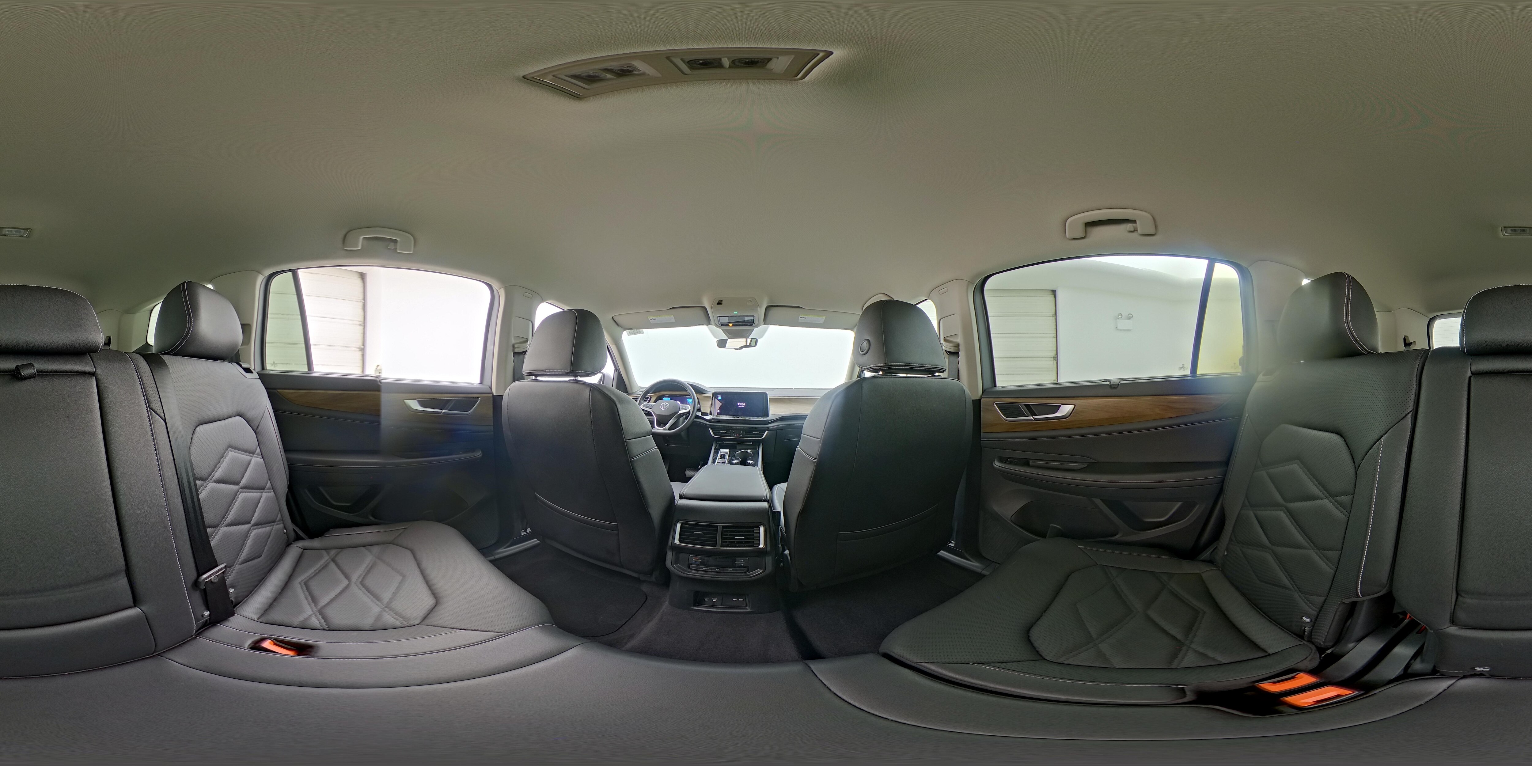 2025 Volkswagen Atlas SE w/Tech - Photo 26