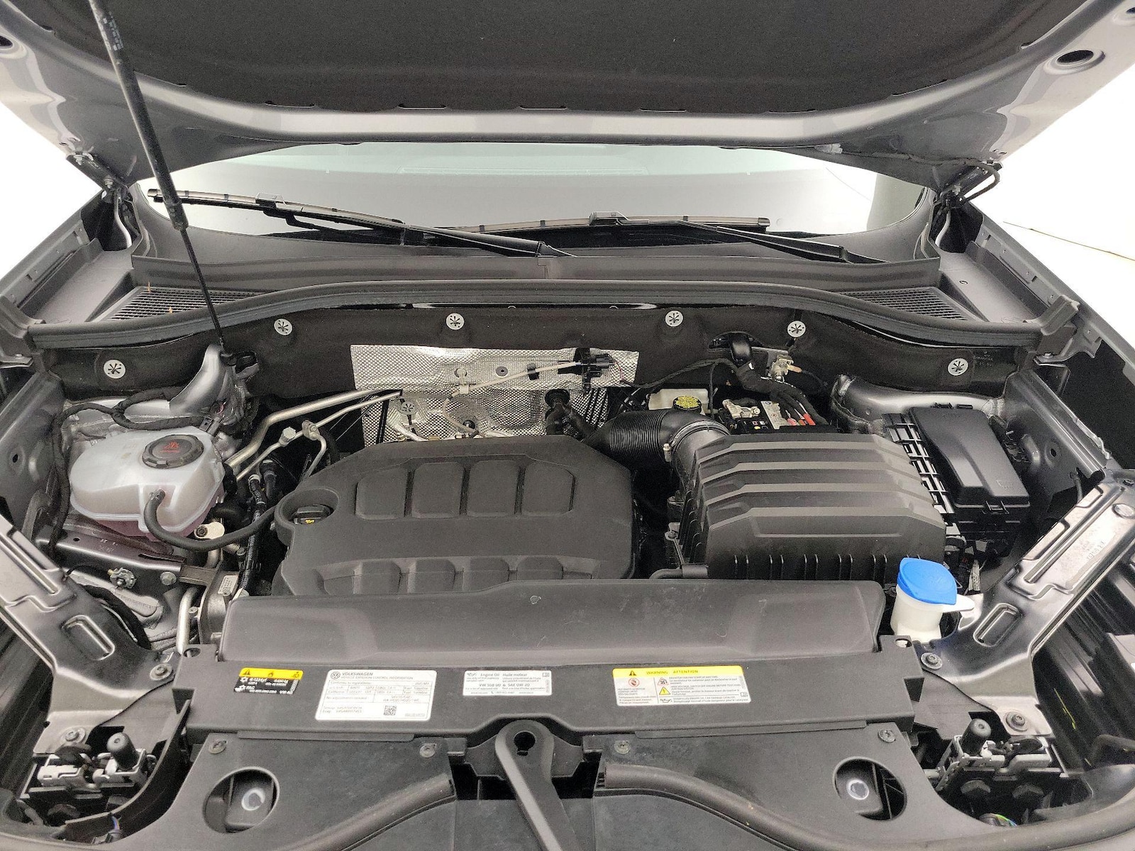 2025 Volkswagen Atlas SE w/Tech - Photo 23