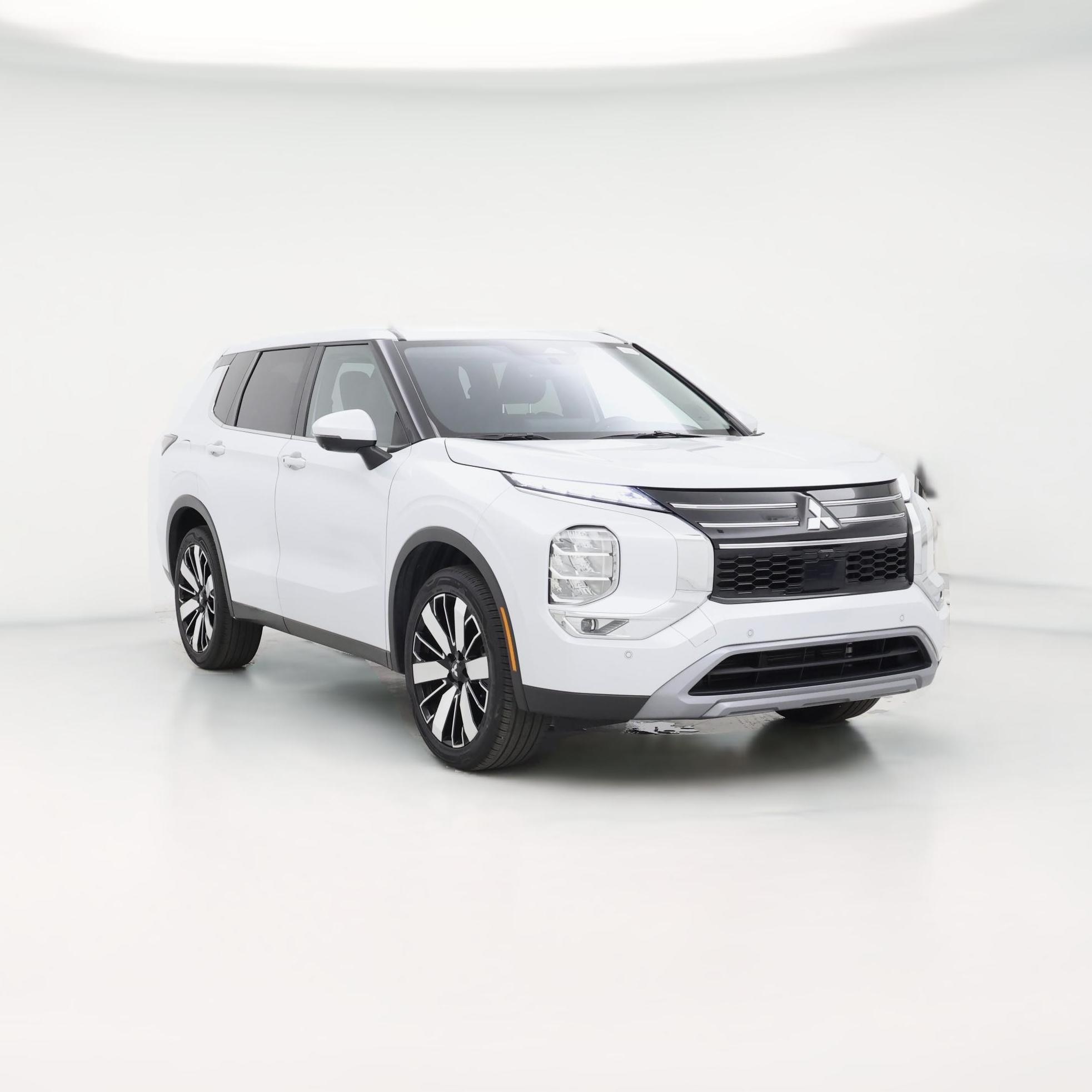 Thumbnail: 2025 Mitsubishi Outlander - 1