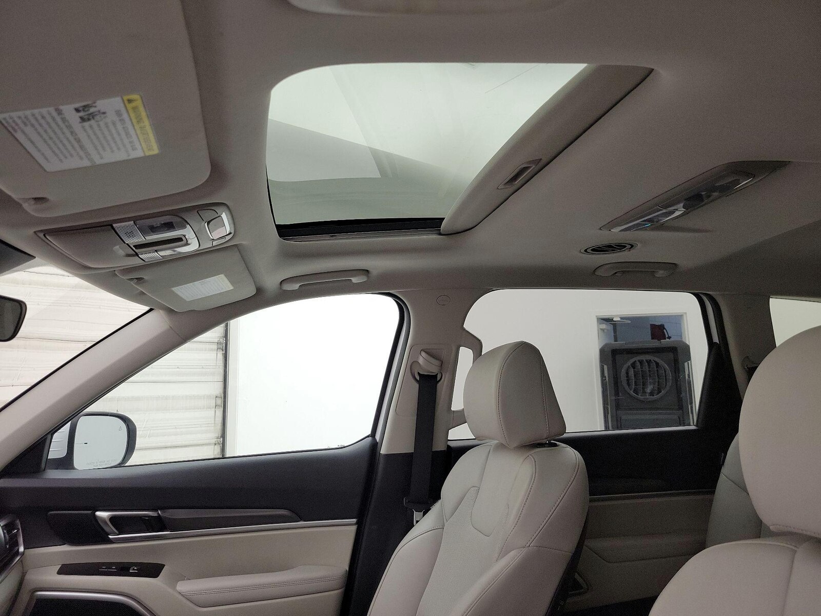 Sunroof(s) & Overhead Airbags