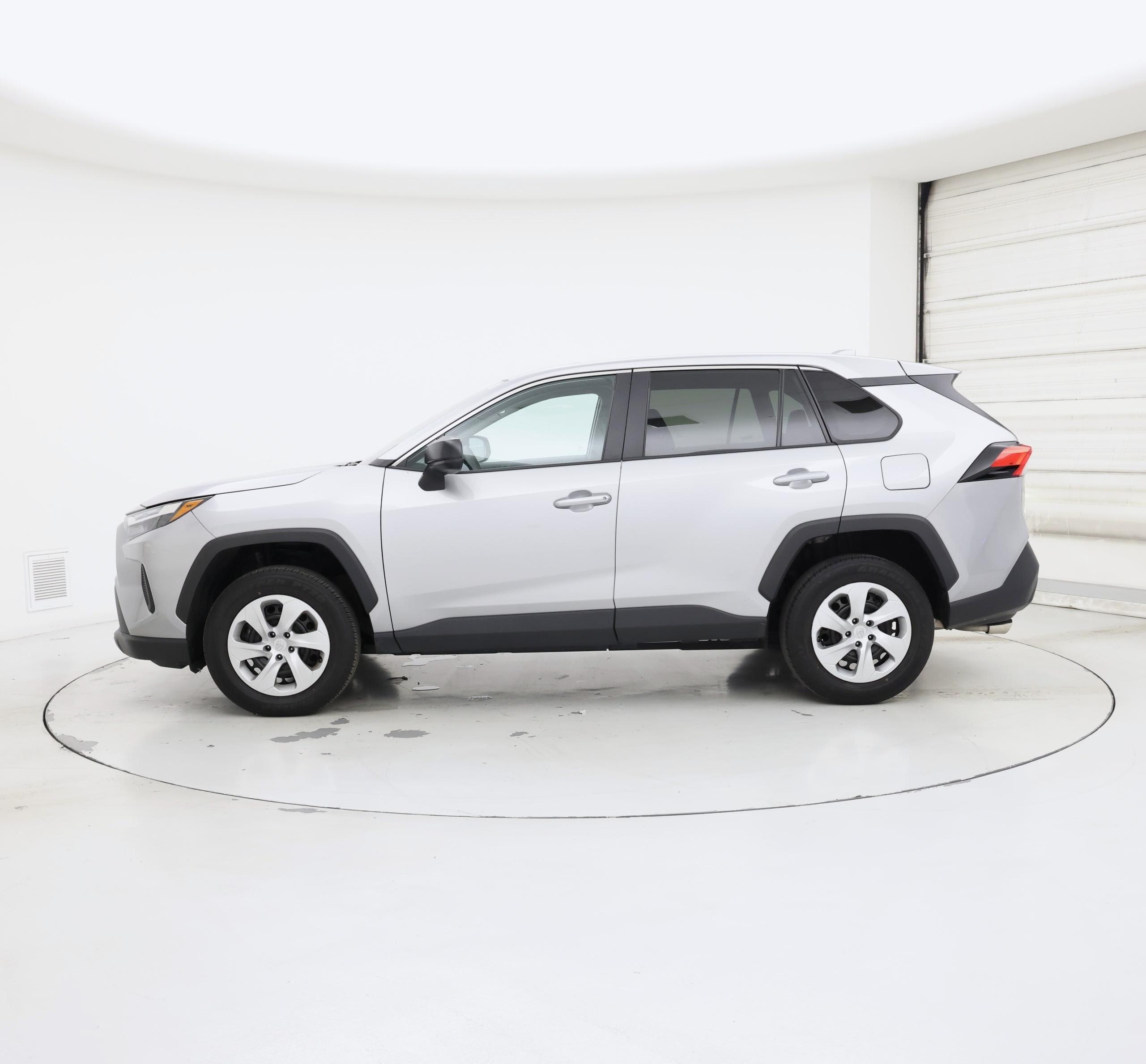 Thumbnail: 2025 Toyota RAV4 - 3