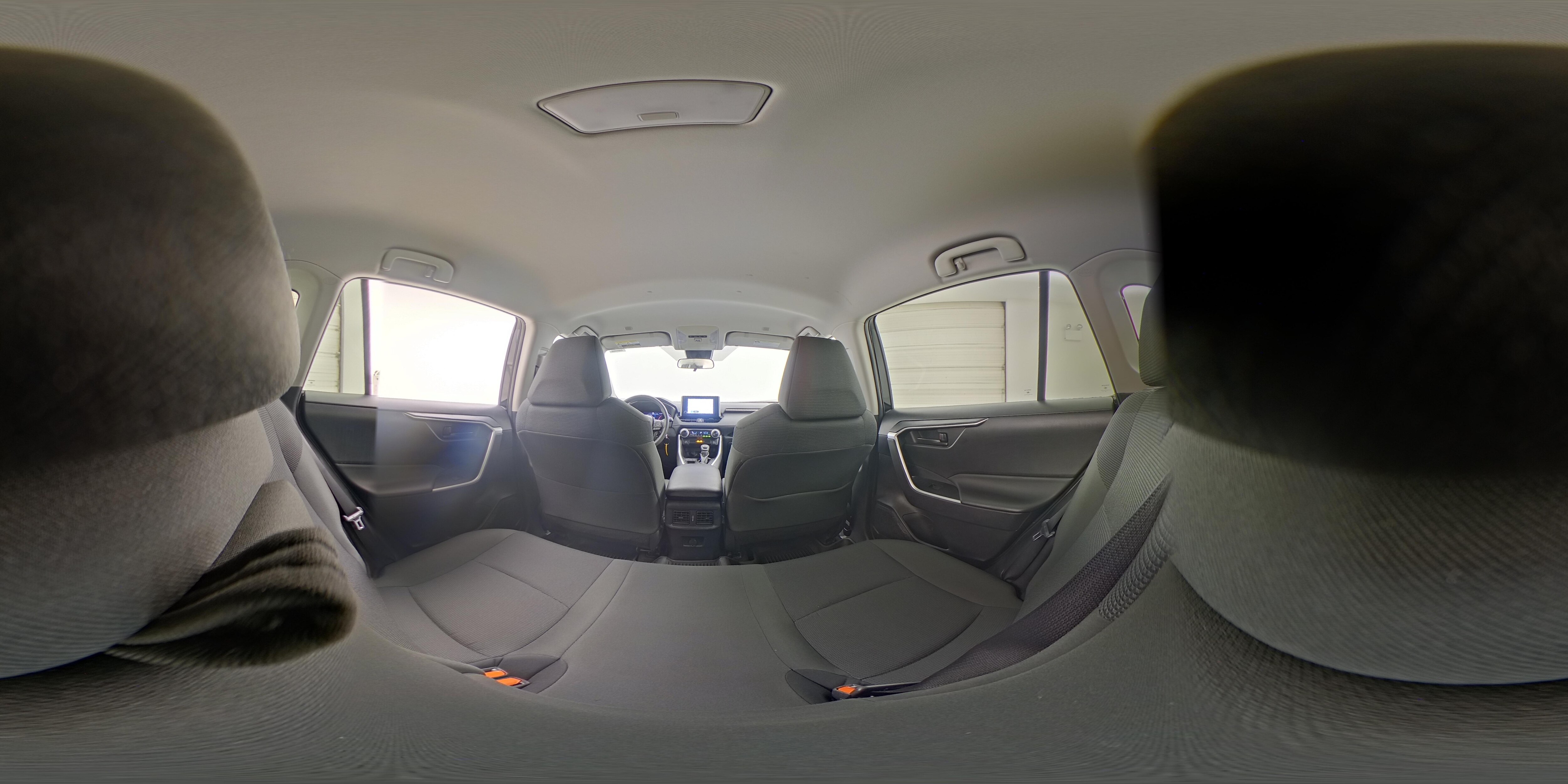2025 Toyota RAV4 LE - Photo 25