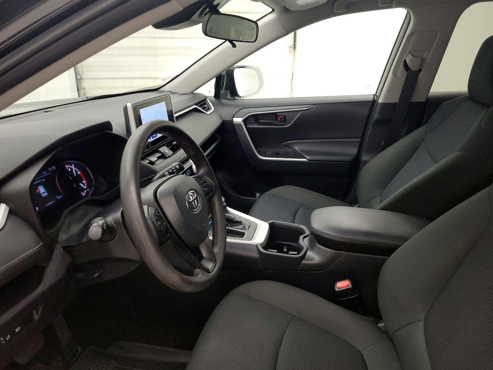 2025 Toyota RAV4 LE - Photo 12