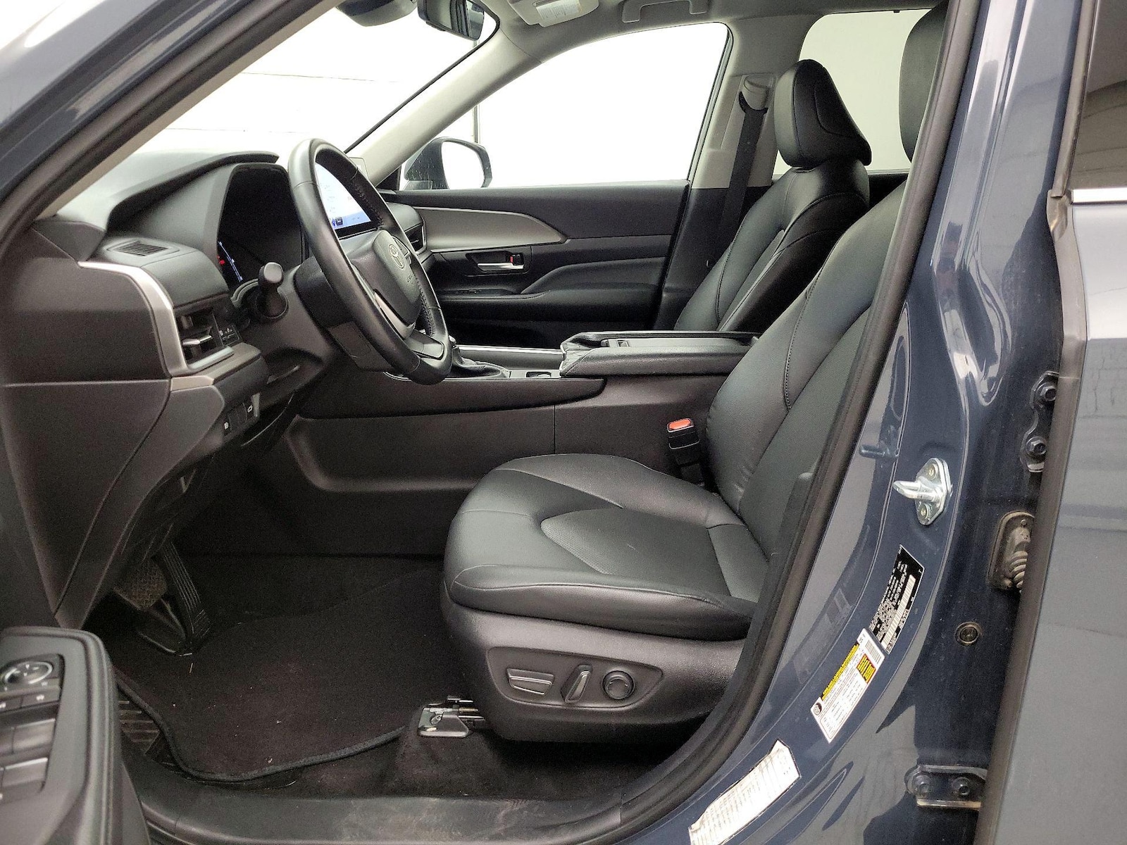 2025 Toyota Grand Highlander XLE - Photo 12