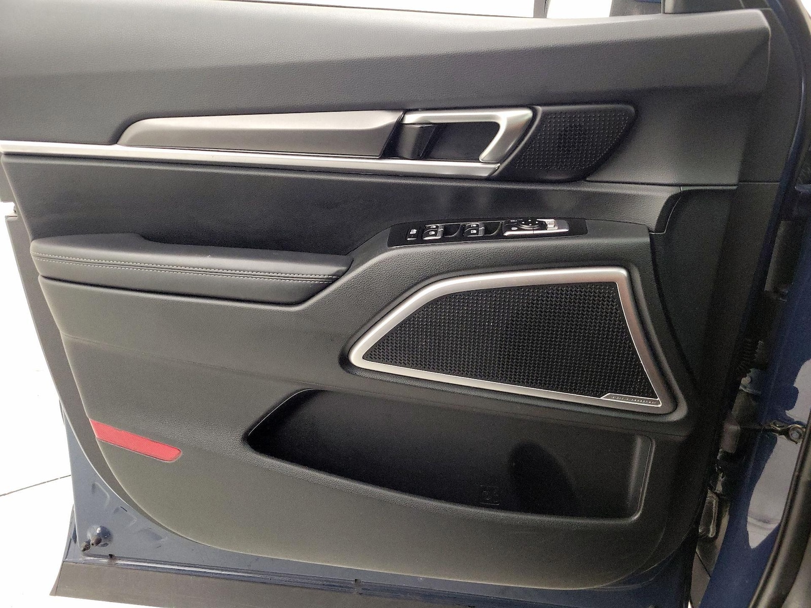 2025 Kia Telluride S - Photo 13
