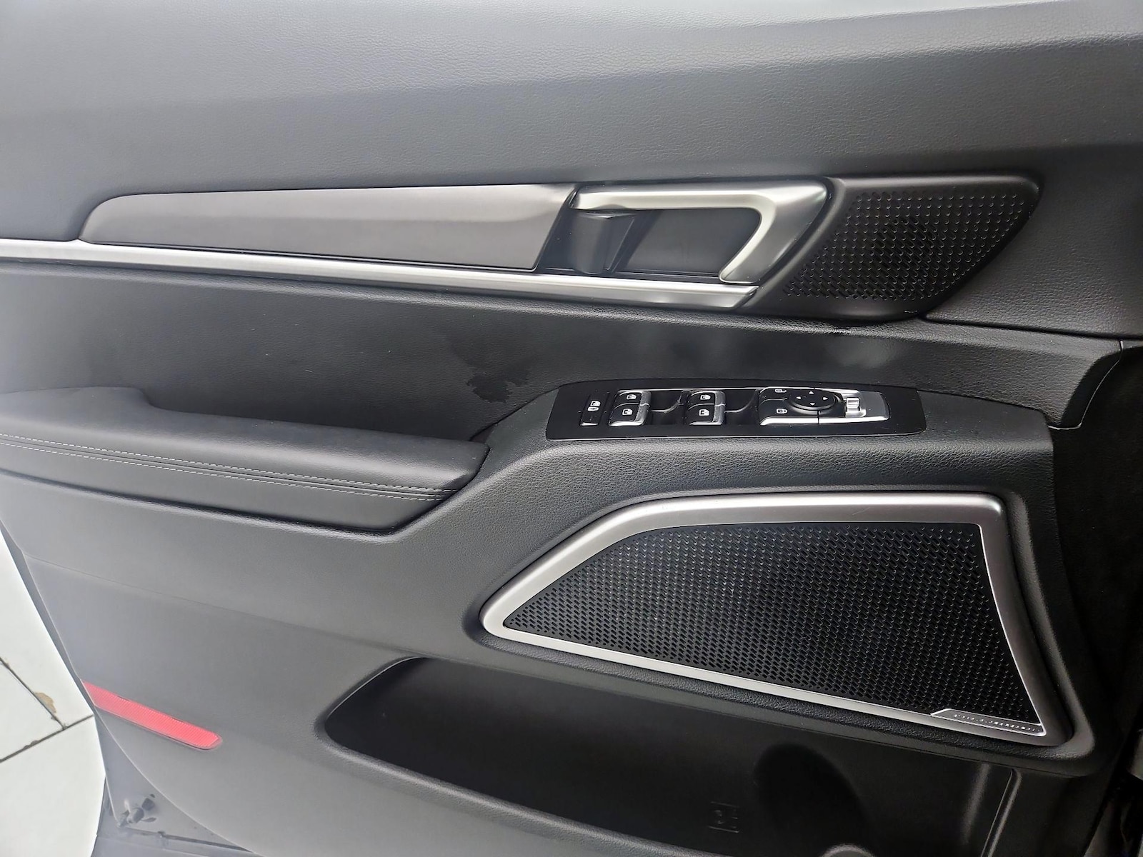 2025 Kia Telluride S - Photo 11