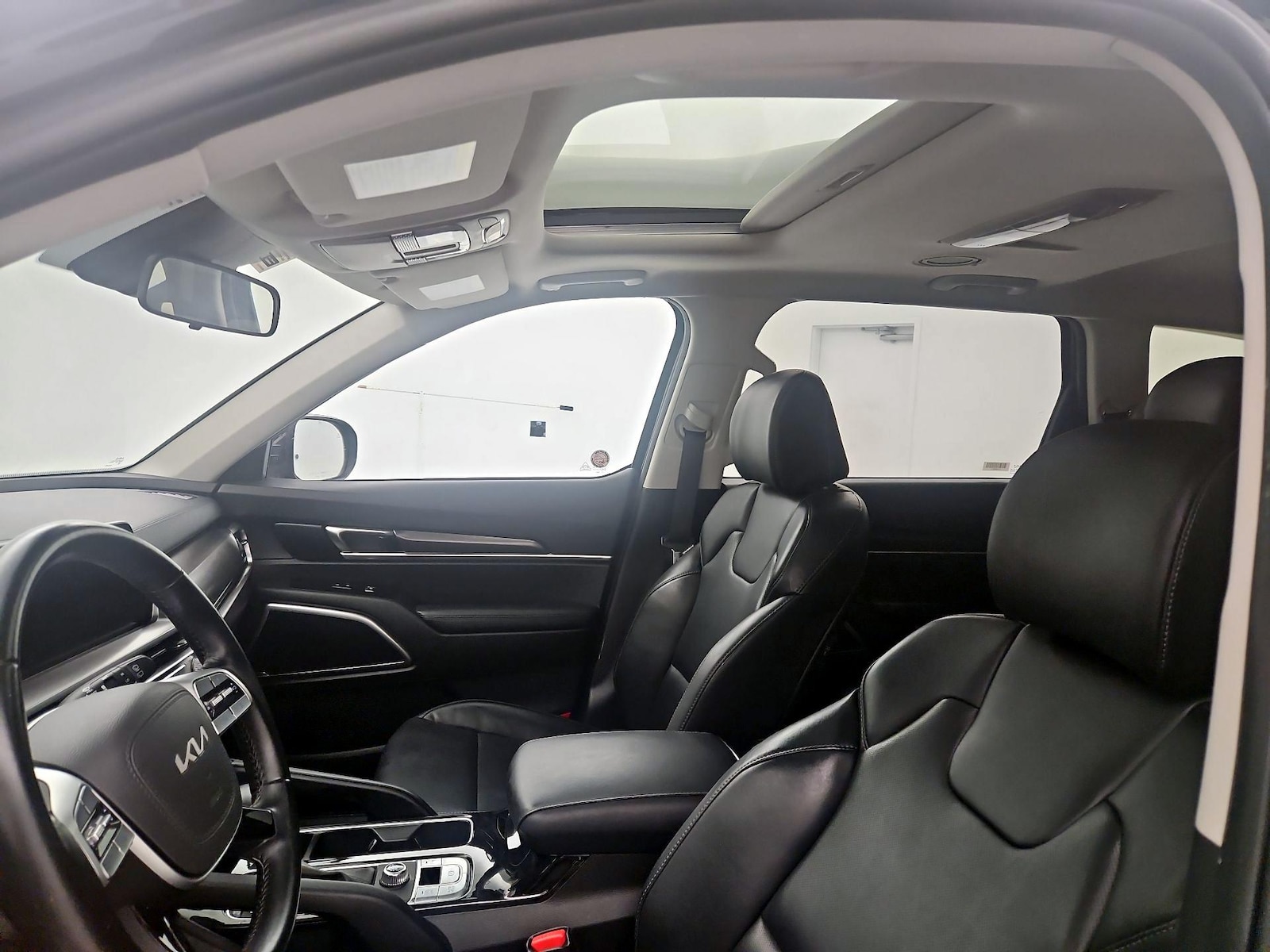 2025 Kia Telluride S - Photo 18